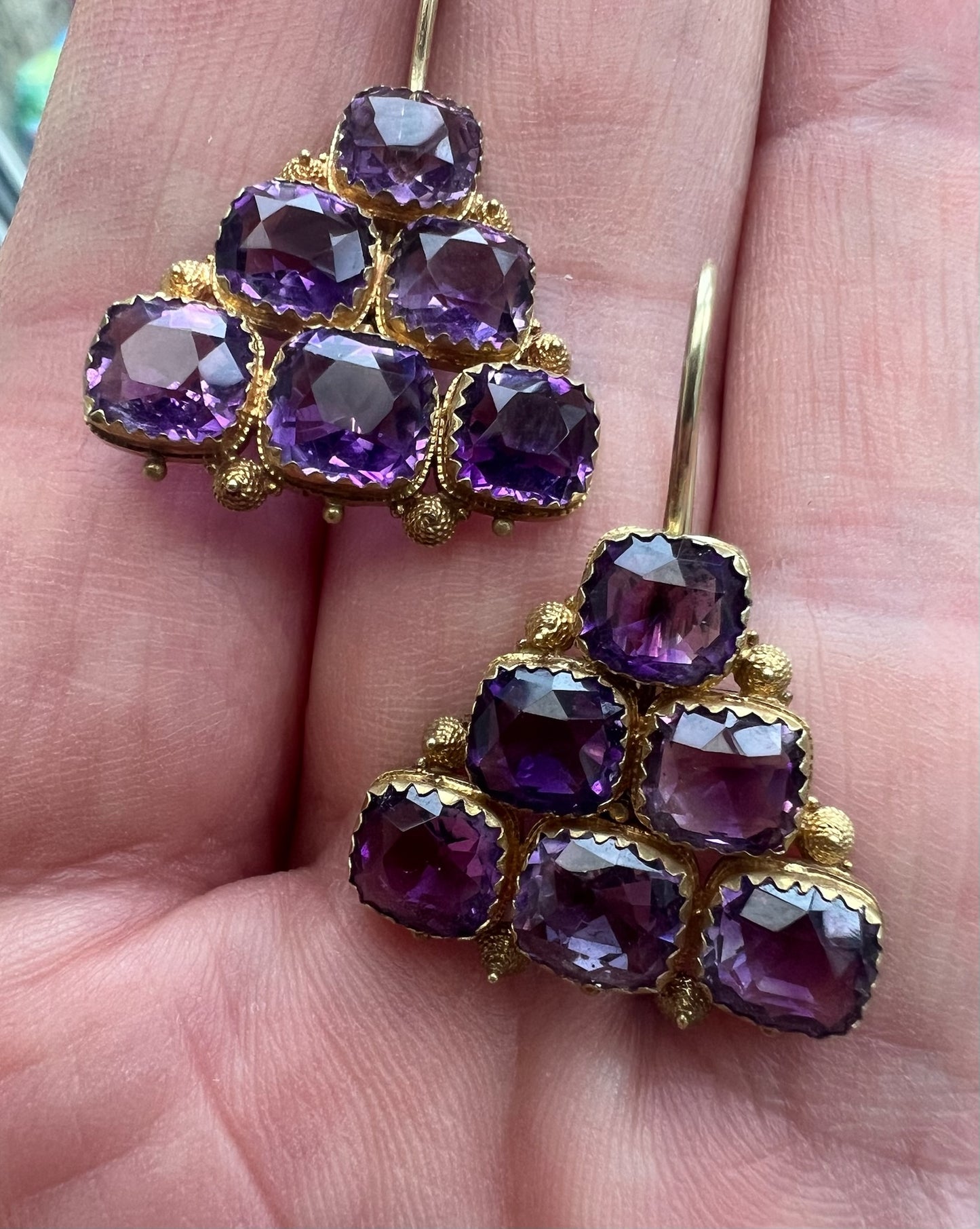 Early Victorian / William IV Amethyst and Gold Earrings