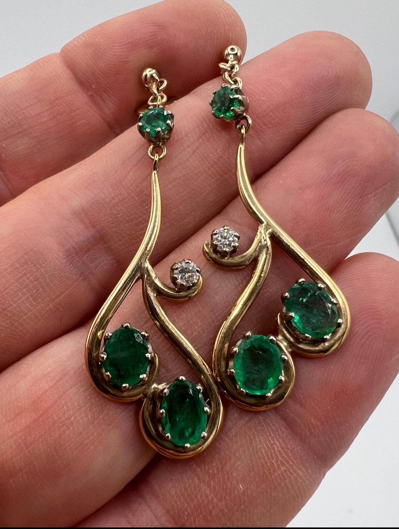 Emerald Eareings Reserved for Velouria