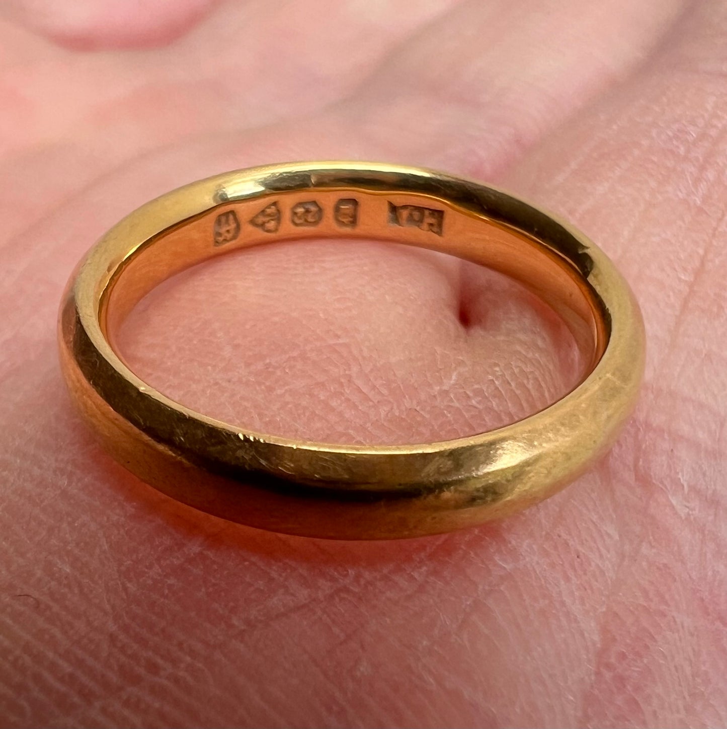 *Reserved Minh* 22ct Gold Donut Ring Wedding Band Size H.5 4