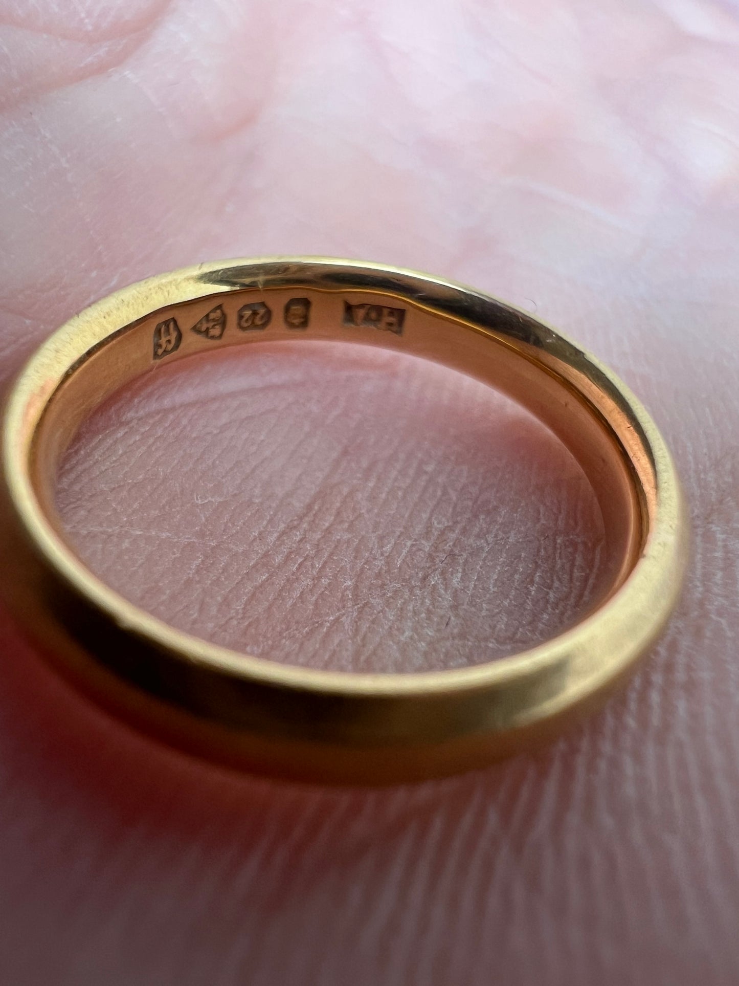 *Reserved Minh* 22ct Gold Donut Ring Wedding Band Size H.5 4