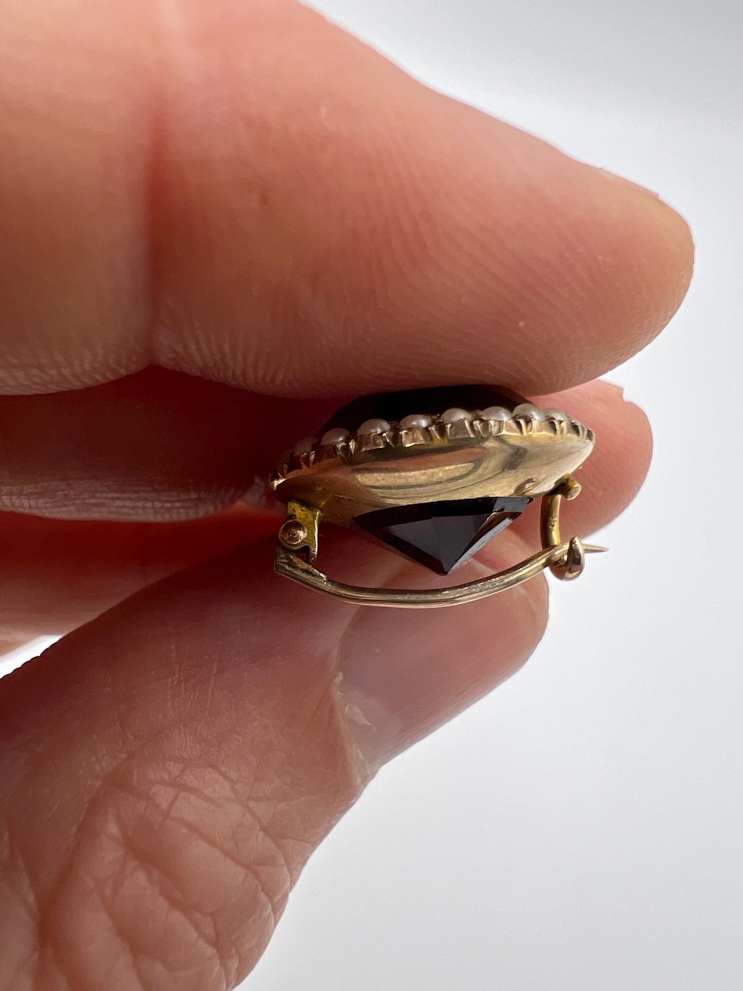 Cute Tiny Victorian 15ct Gold Amethyst Pearl Brooch Pin