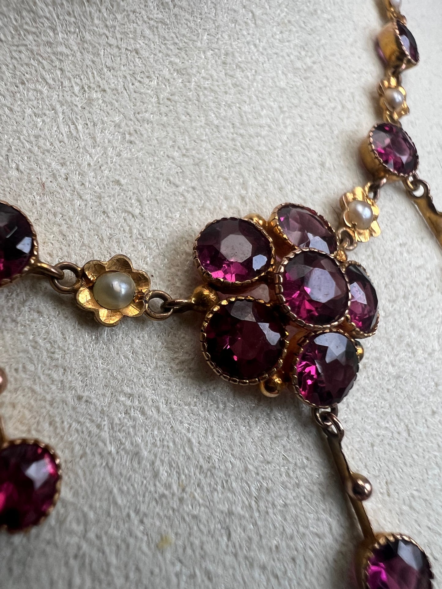 Pretty Murrle Bennett Bennet Almandine Garnet And Gold Antique Flower Necklace
