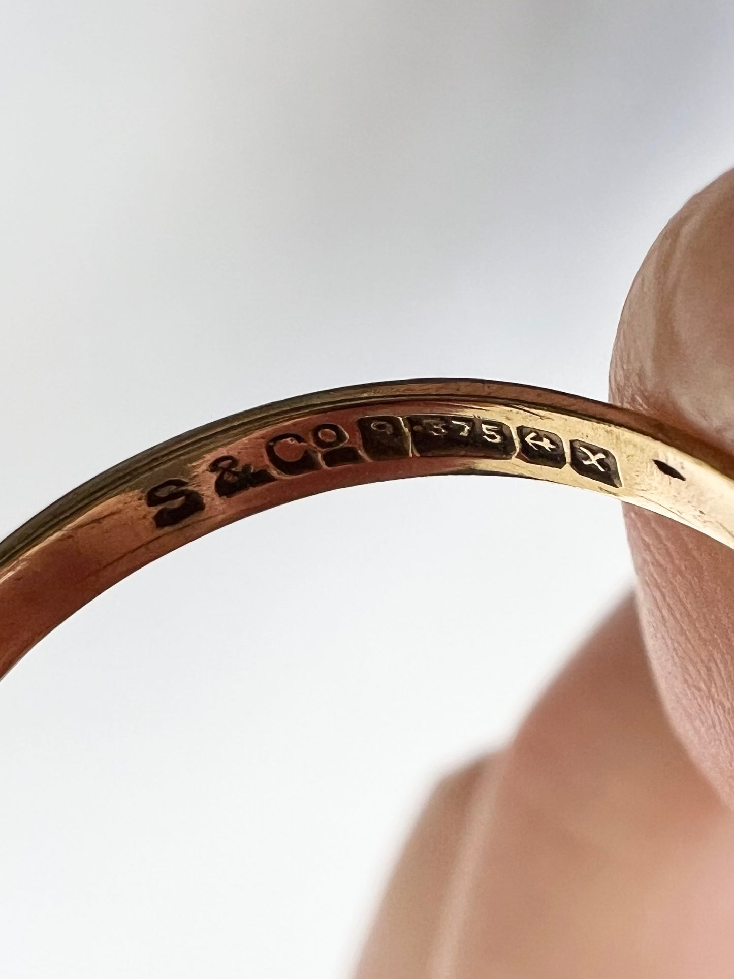 Plain Oval Moss Agate Up and Down Ring