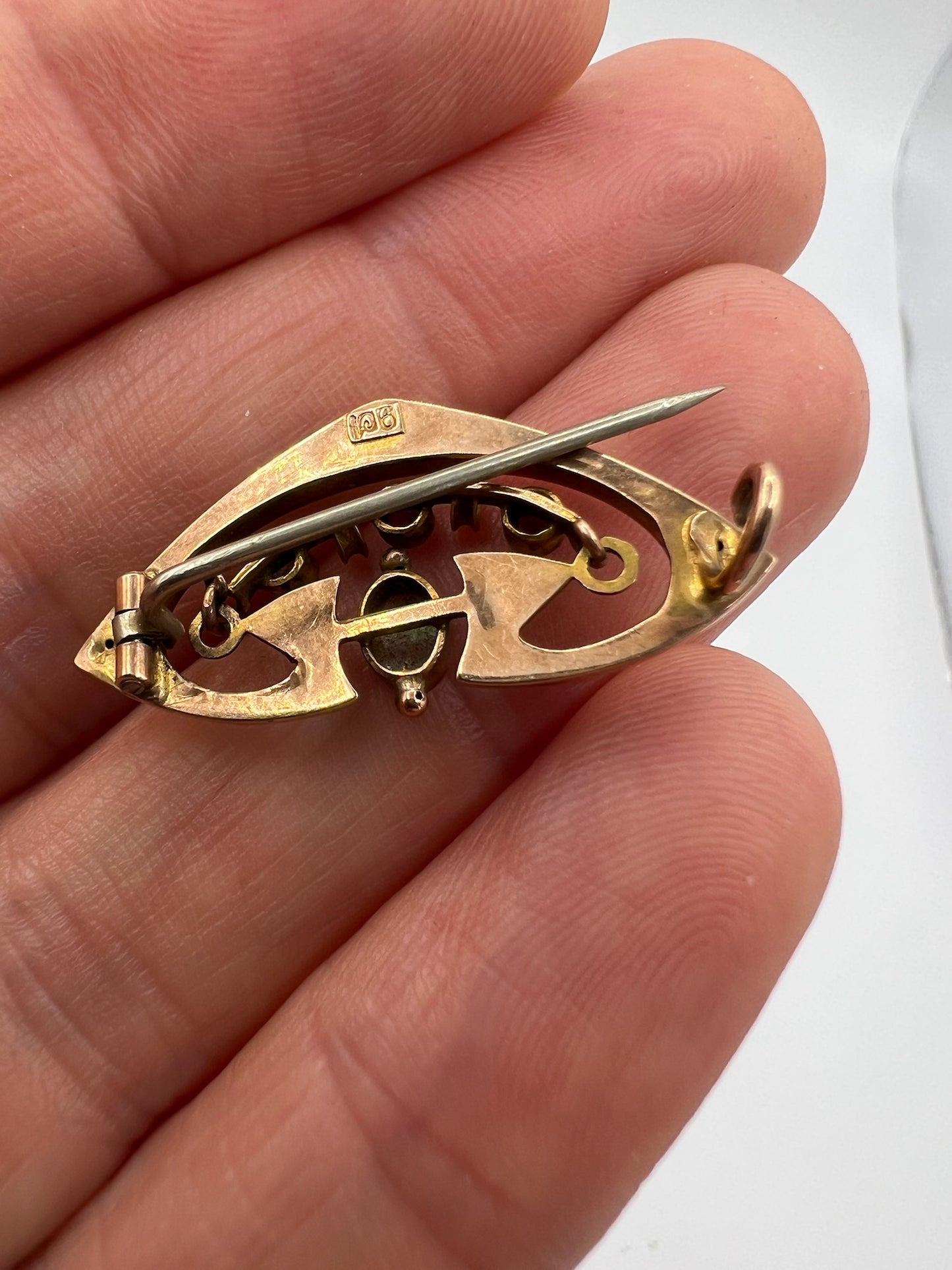 Cute Jugendstil / Art Nouveau Opal Garnet Brooch Pin