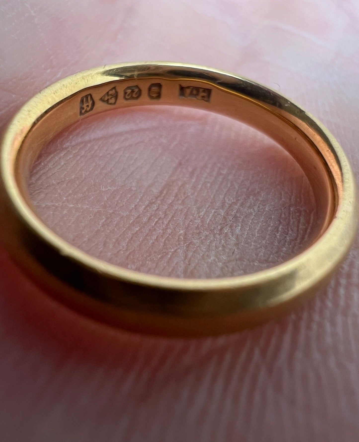*Reserved Minh* 22ct Gold Donut Ring Wedding Band Size H.5 4