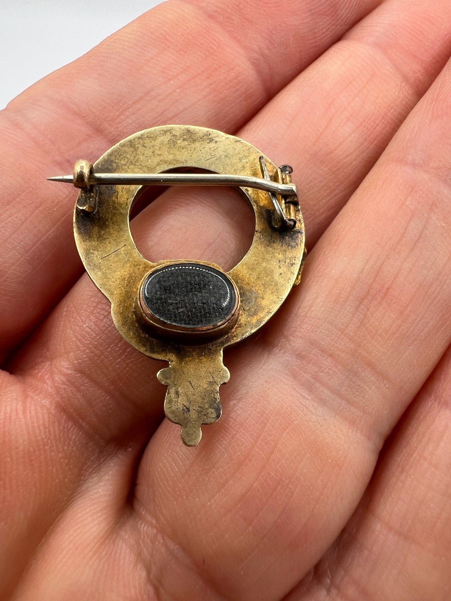 Scottish Victorian Gold Garnet Locket Back Memorial Brooch Pin