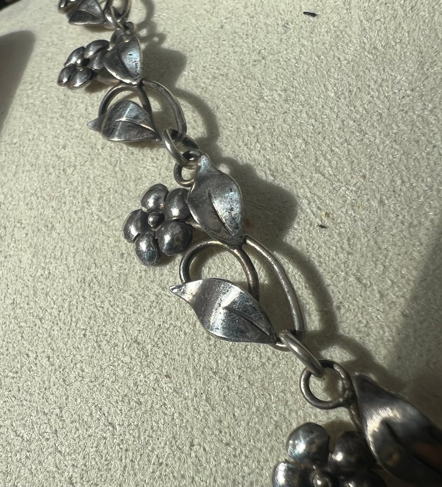 Arts & Crafts Silver Flower Chain Necklace