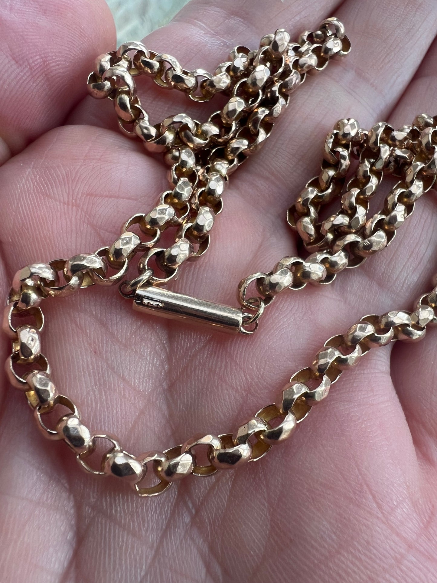 Victorian Rose 9ct Gold Faceted Link Belcher Chain Necklace