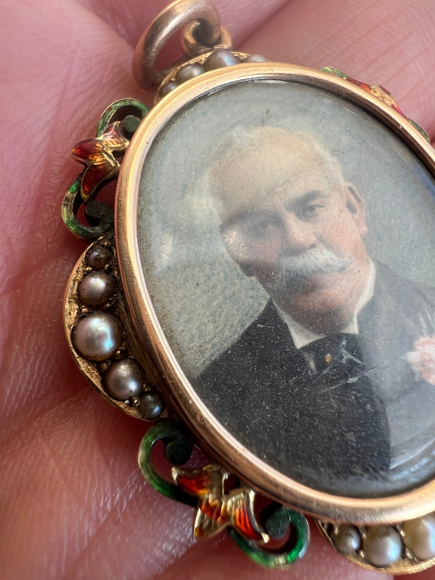 15ct Gold Art Nouveau Enamel Portrait Miniature Locket