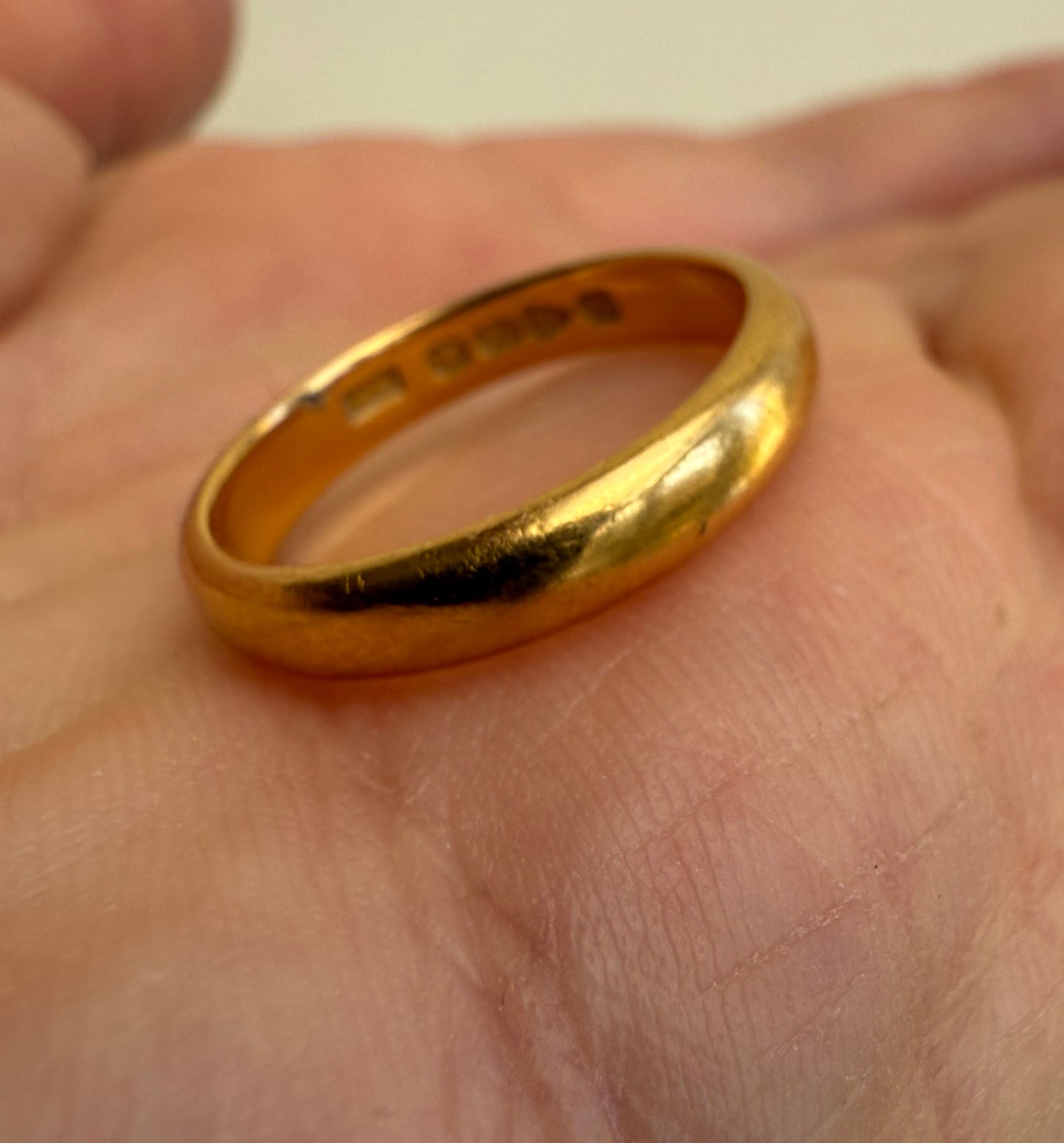 Antique 22ct Gold Chester Hallmark Wedding Band Ring