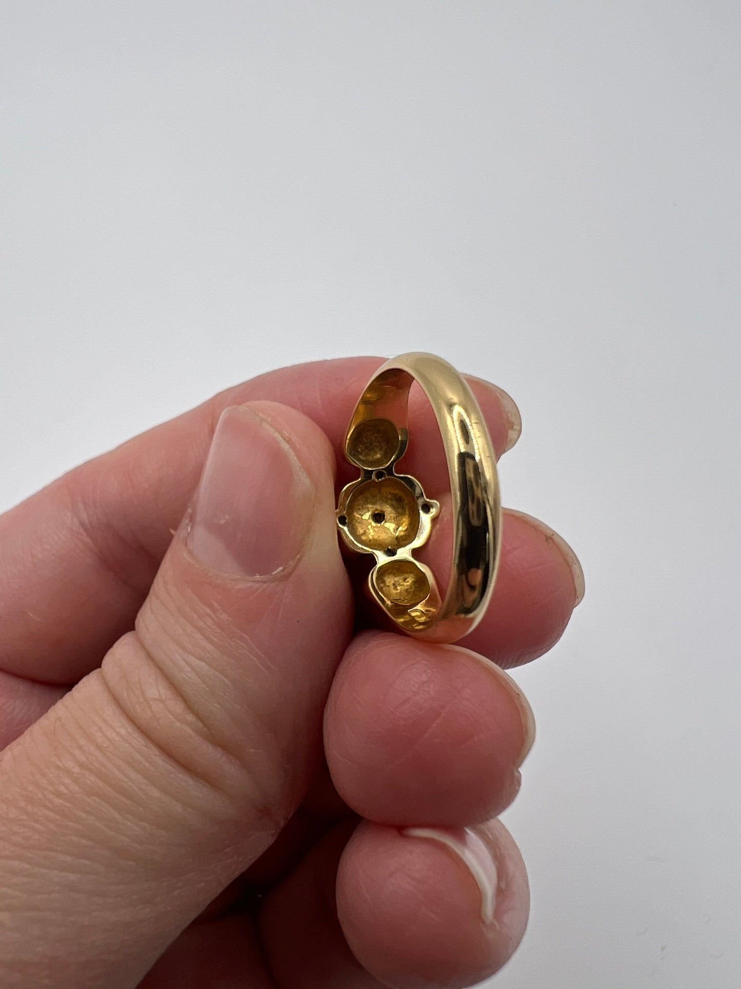 Rare Demantoid Green Garnet Pearl Antique Ring in 18ct Yellow Gold