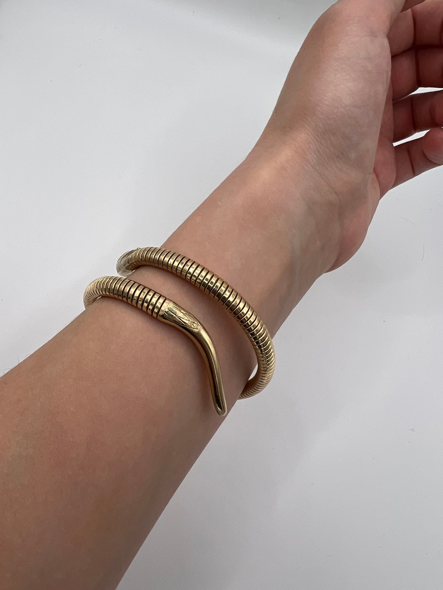 Vintage 1960s Smith & Pepper 9ct Gold Expanding Snake Bracelet Slave Bangle Garnet Eyes