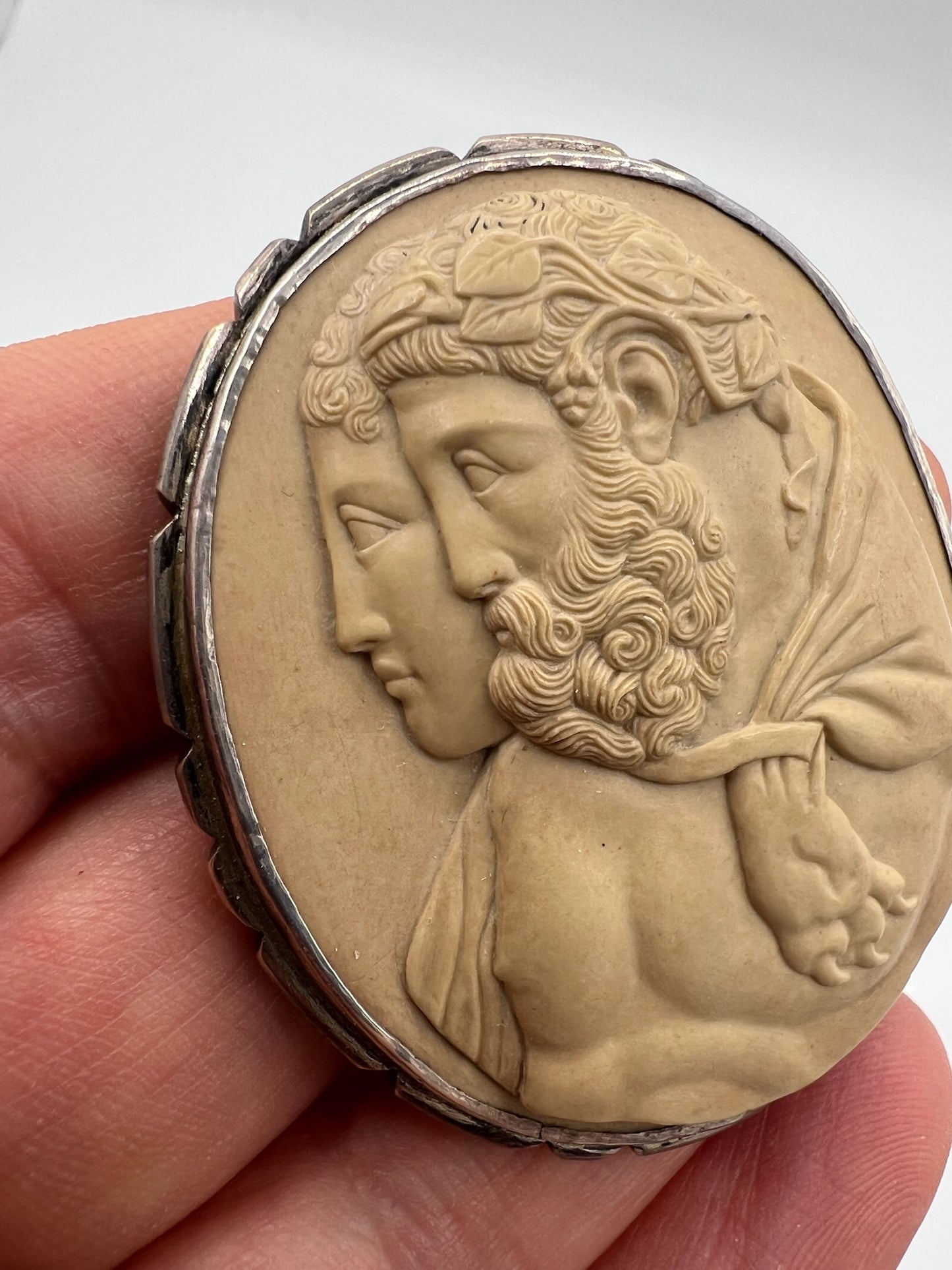 Phenomenal Museum Quality Art Nouveau Lava Cameo Brooch Pin Depicting Hercules