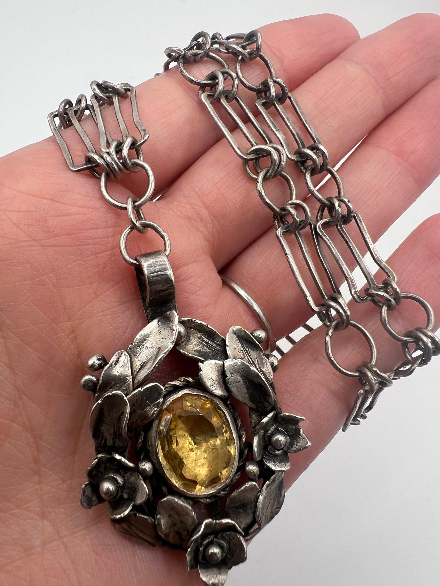 Arts & Crafts Citrine Silver Flower Necklace