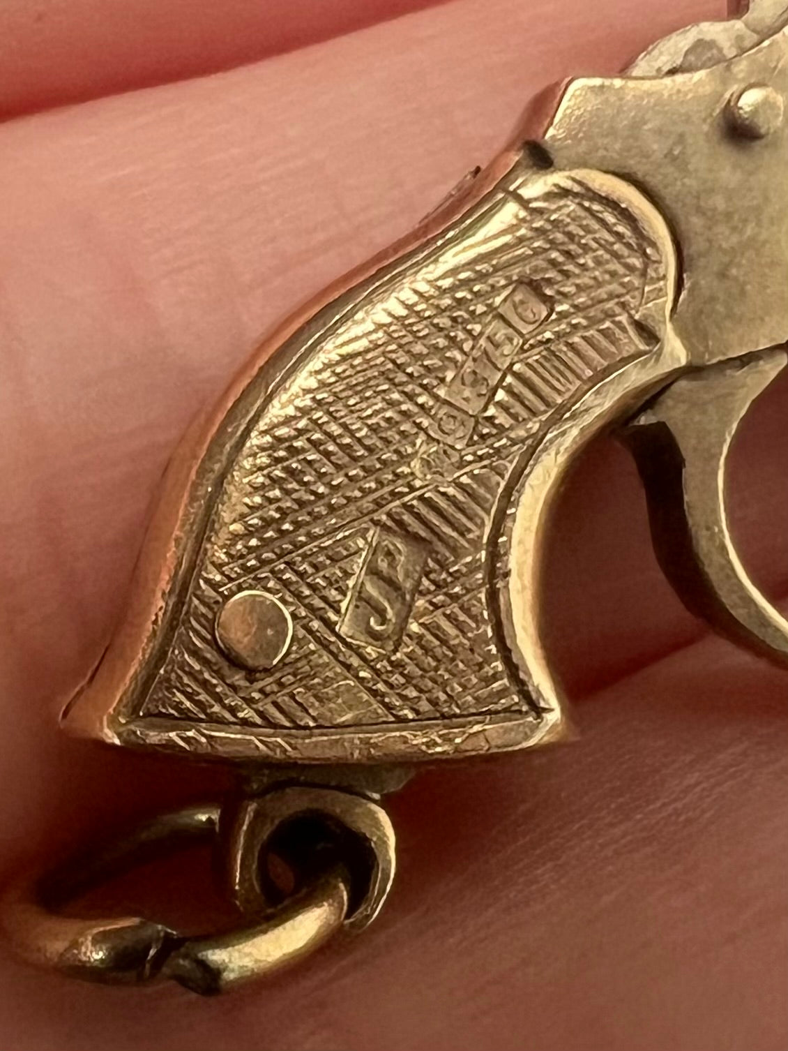 9ct Solid Gold Working Smith & Wesson Revolver Charm Pendant with Moving Parts - Reserved Pls Enquire