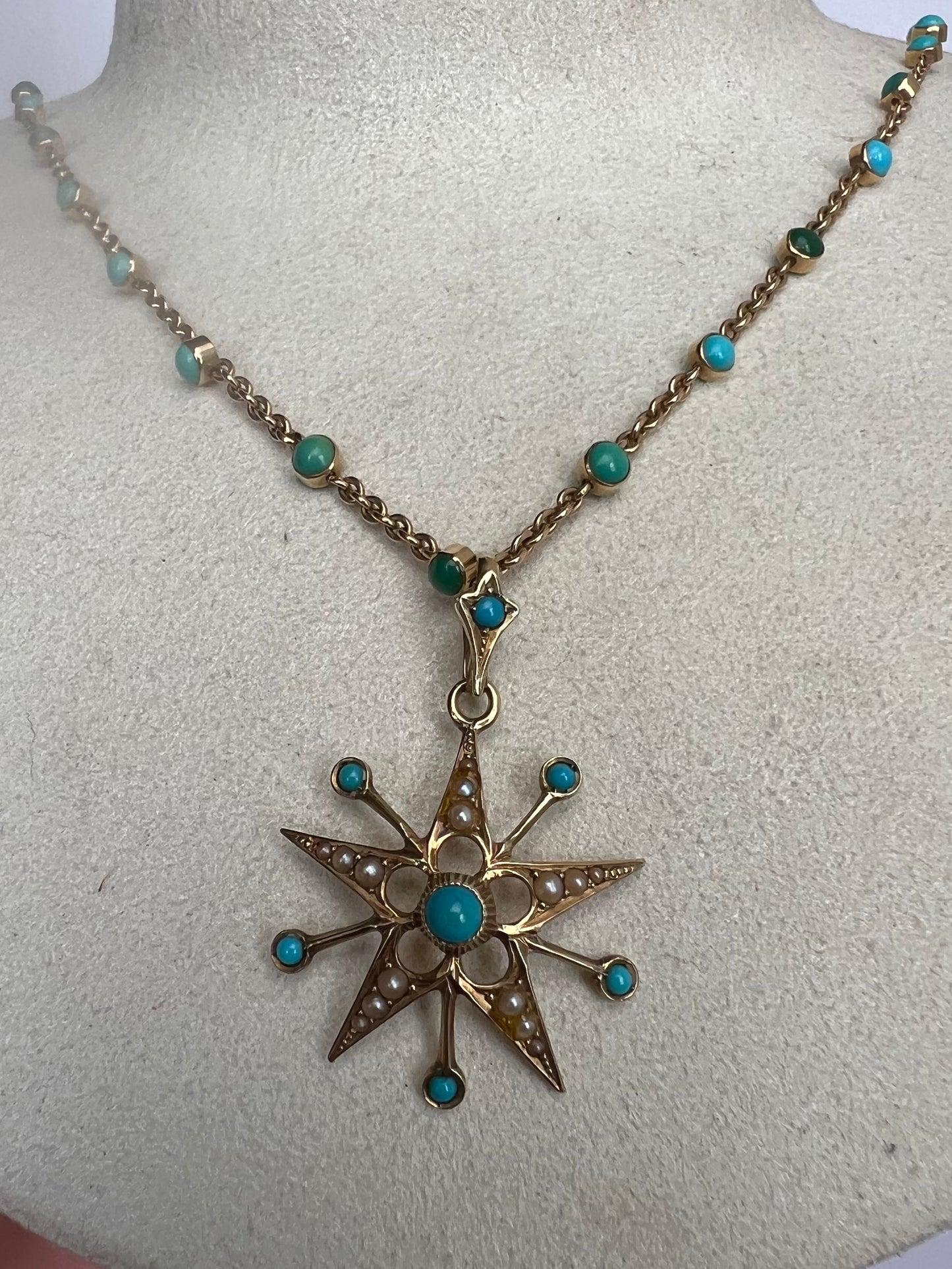 15ct Gold Fancy Turquoise Chain and Turquoise Pearl Star Pendant