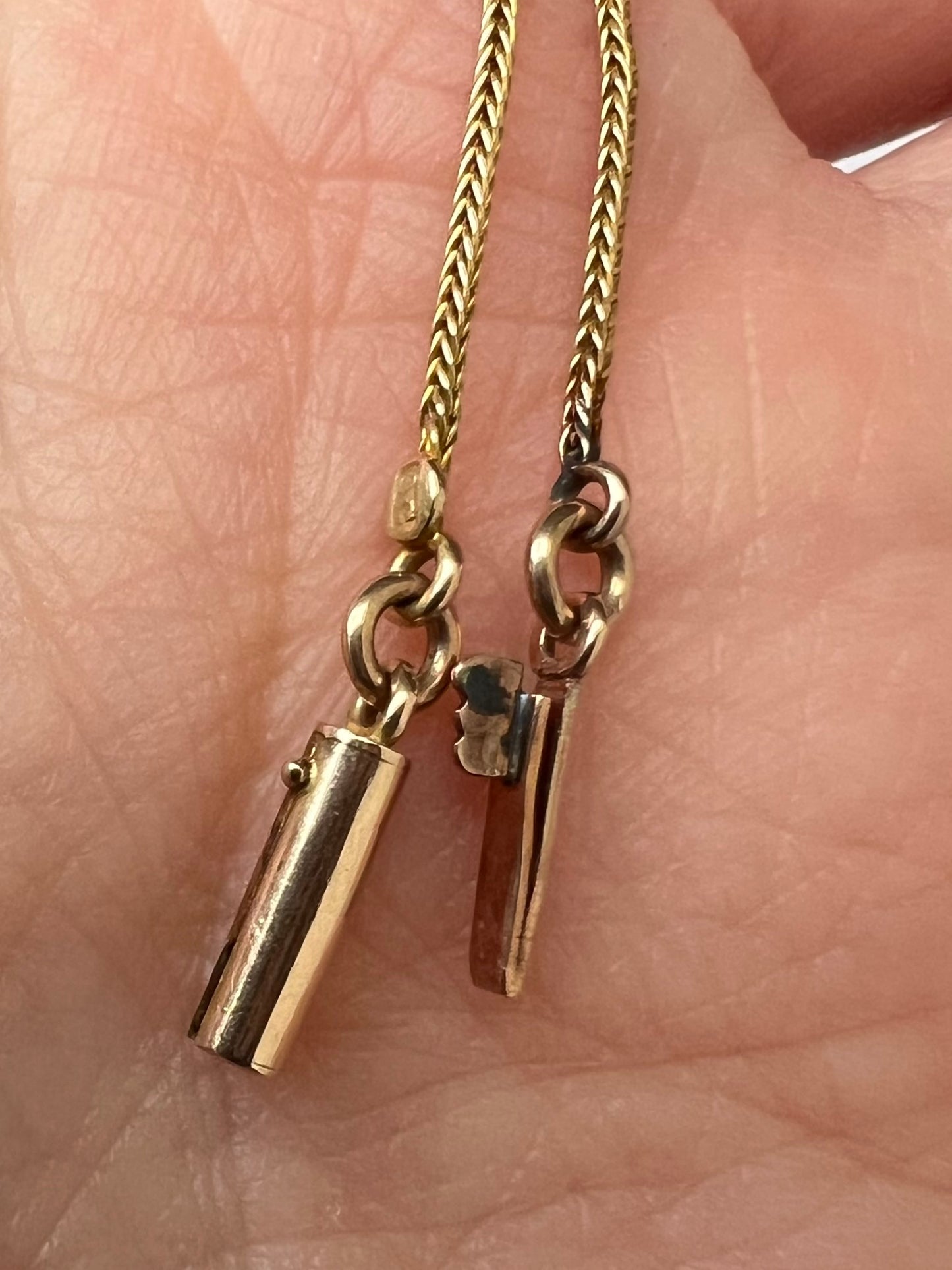 Inc Chain - Finest Quality Tiny 22ct Gold Sapphire Diamond Flower Pendant & 9ct Chain