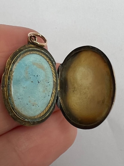 Cute Enamelled Gold Blue Oval Locket