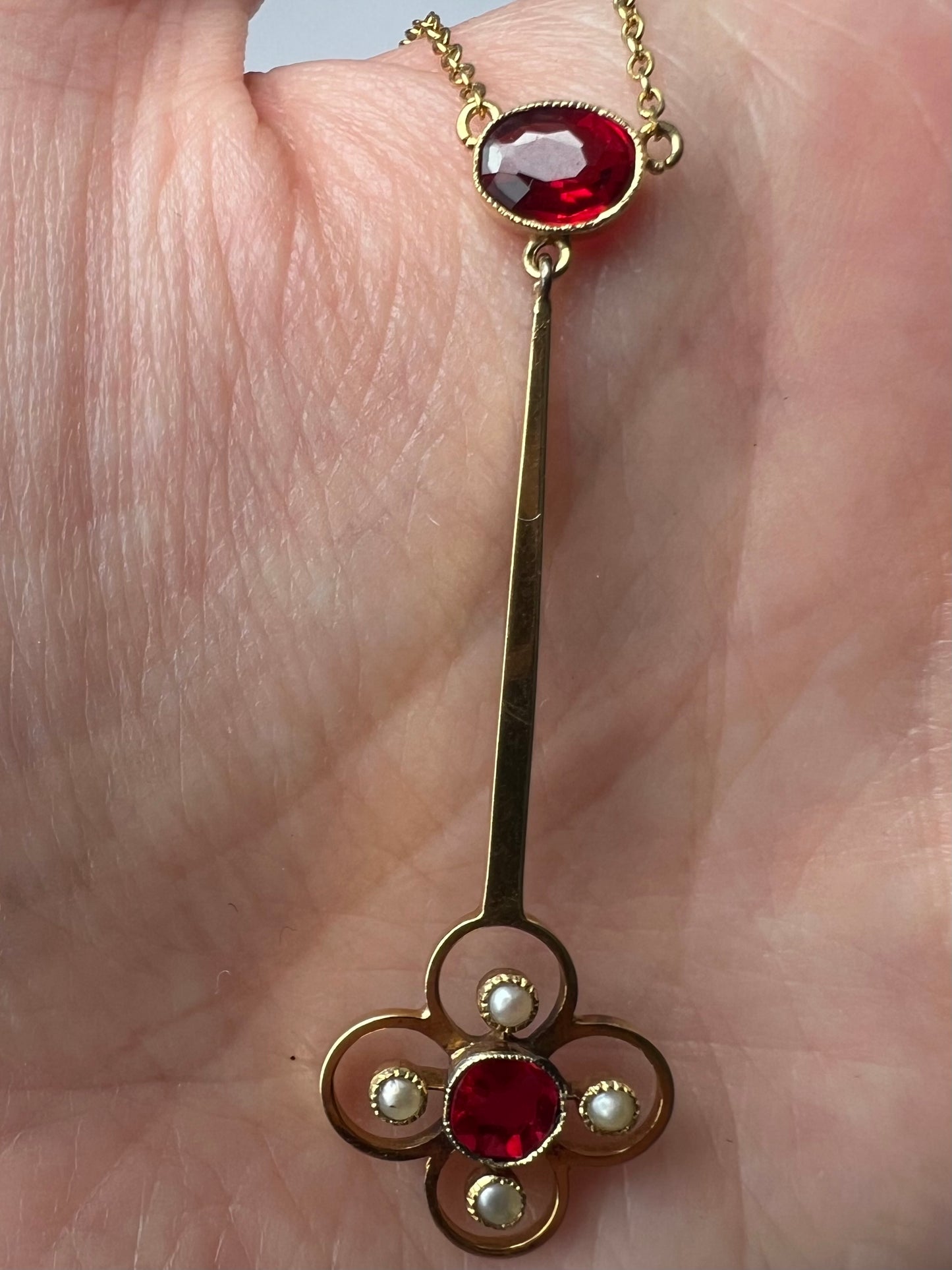 Edwardian 15ct Gold Quatrefoil Garnet Seed Pearl Necklace