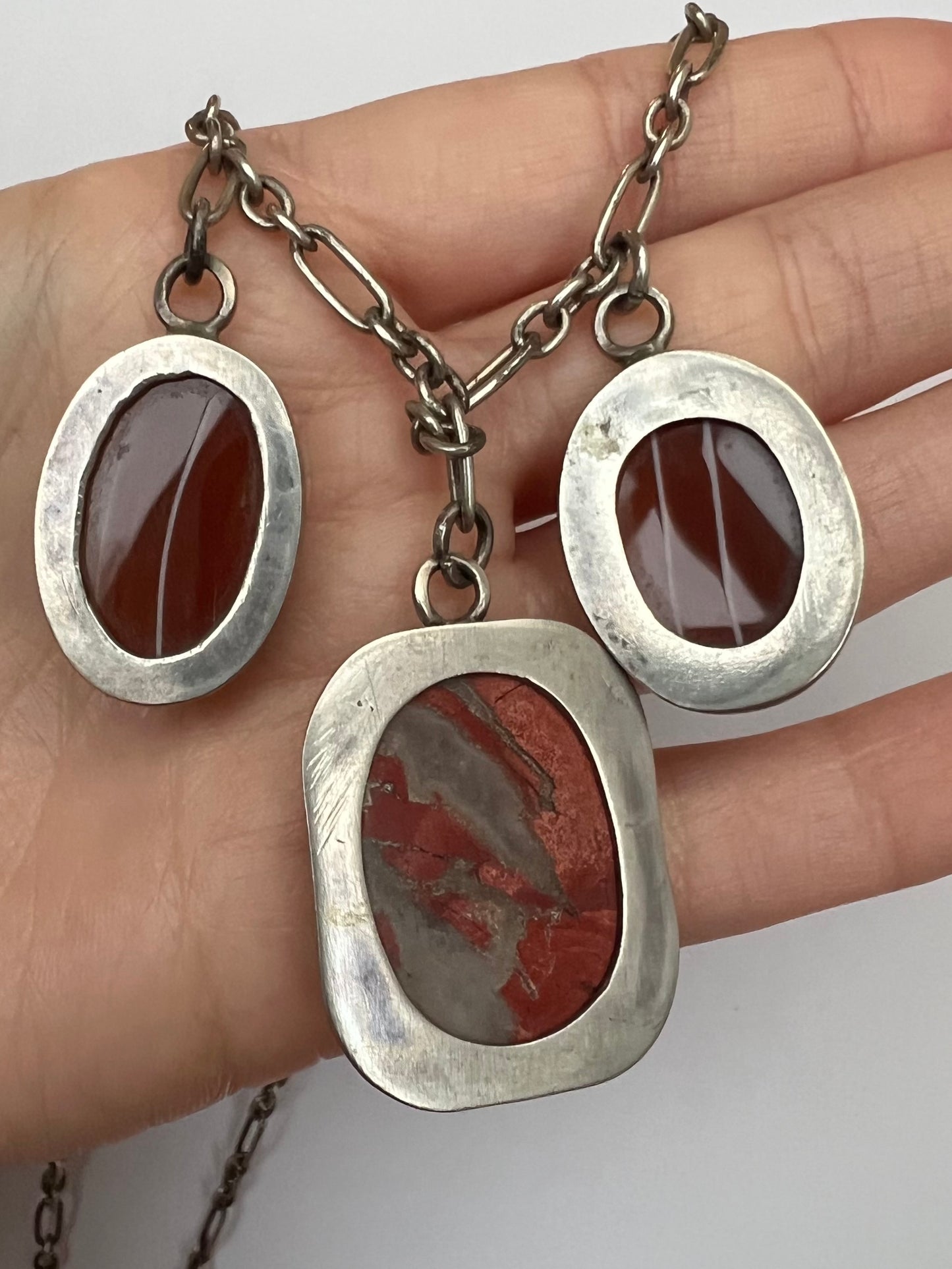 Scottish Arts & Crafts Silver Agate Pebble Necklace