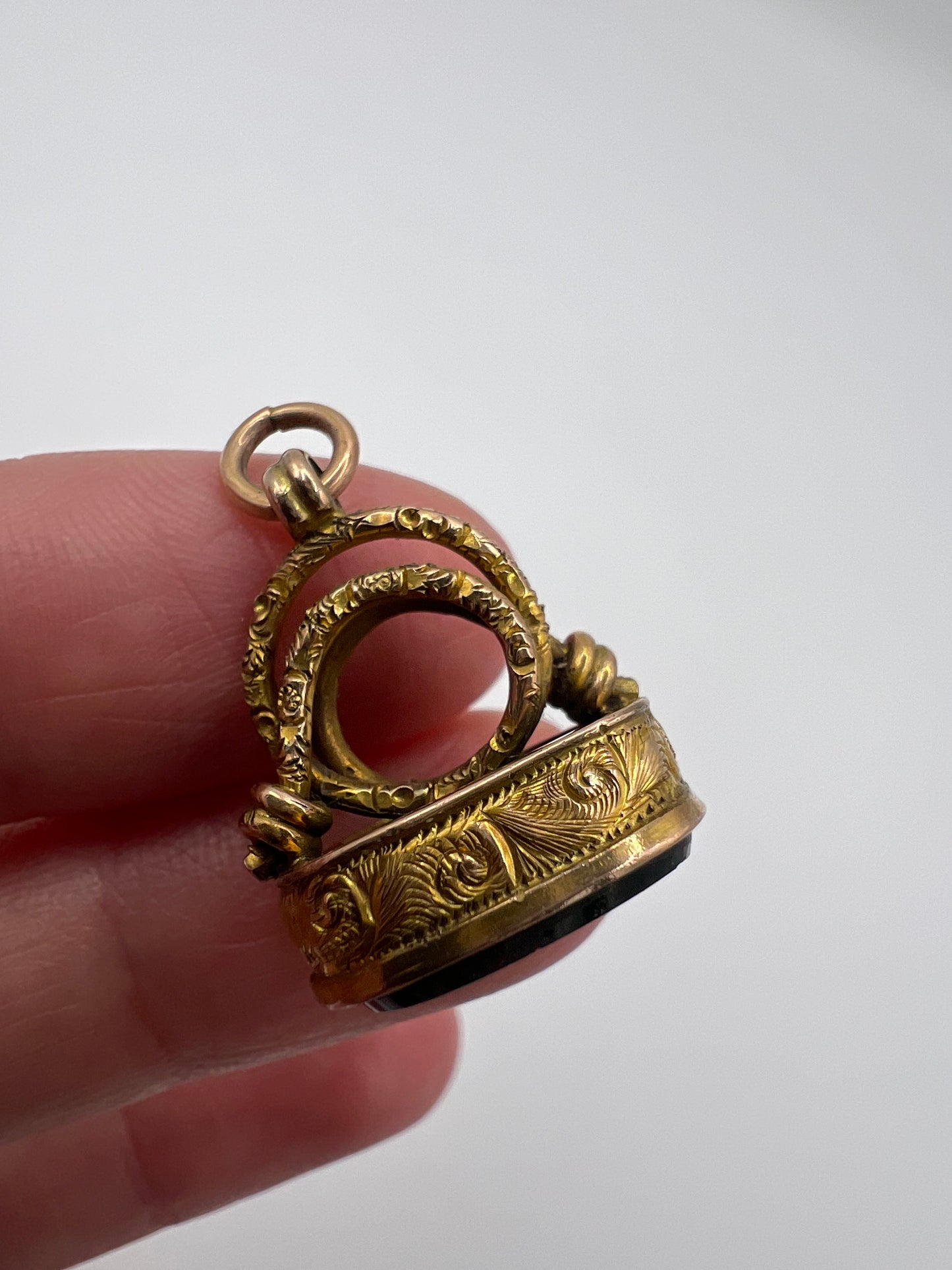 Victorian Bloodstone Hallmarked 9ct Gold Fob Pendant