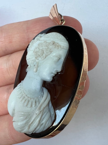 Victorian Banded Agate Hardstone Signed Cameo Pendant in Gold Frame