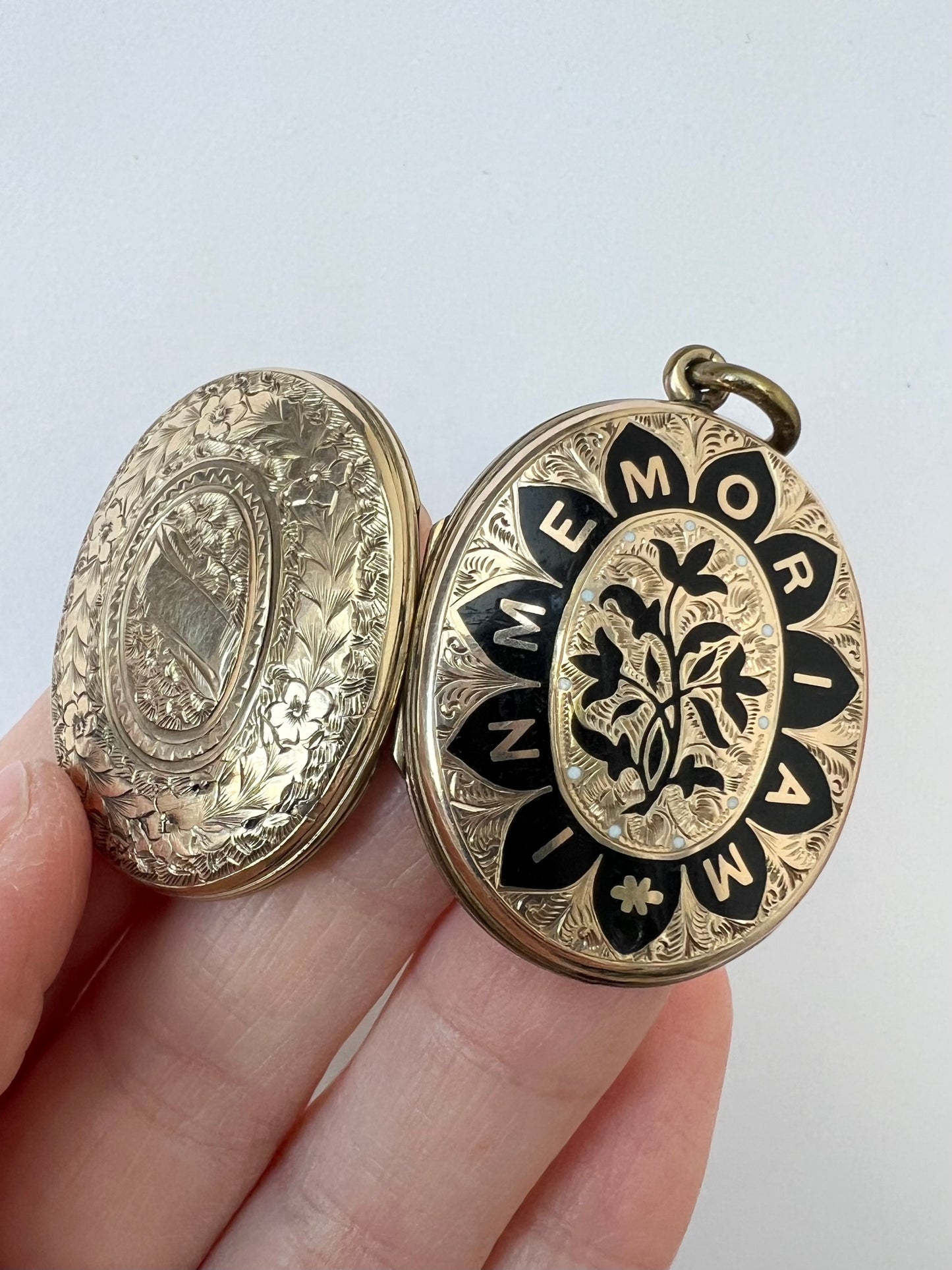 Victorian Gold Enamel In Memoriam Mourning Locket