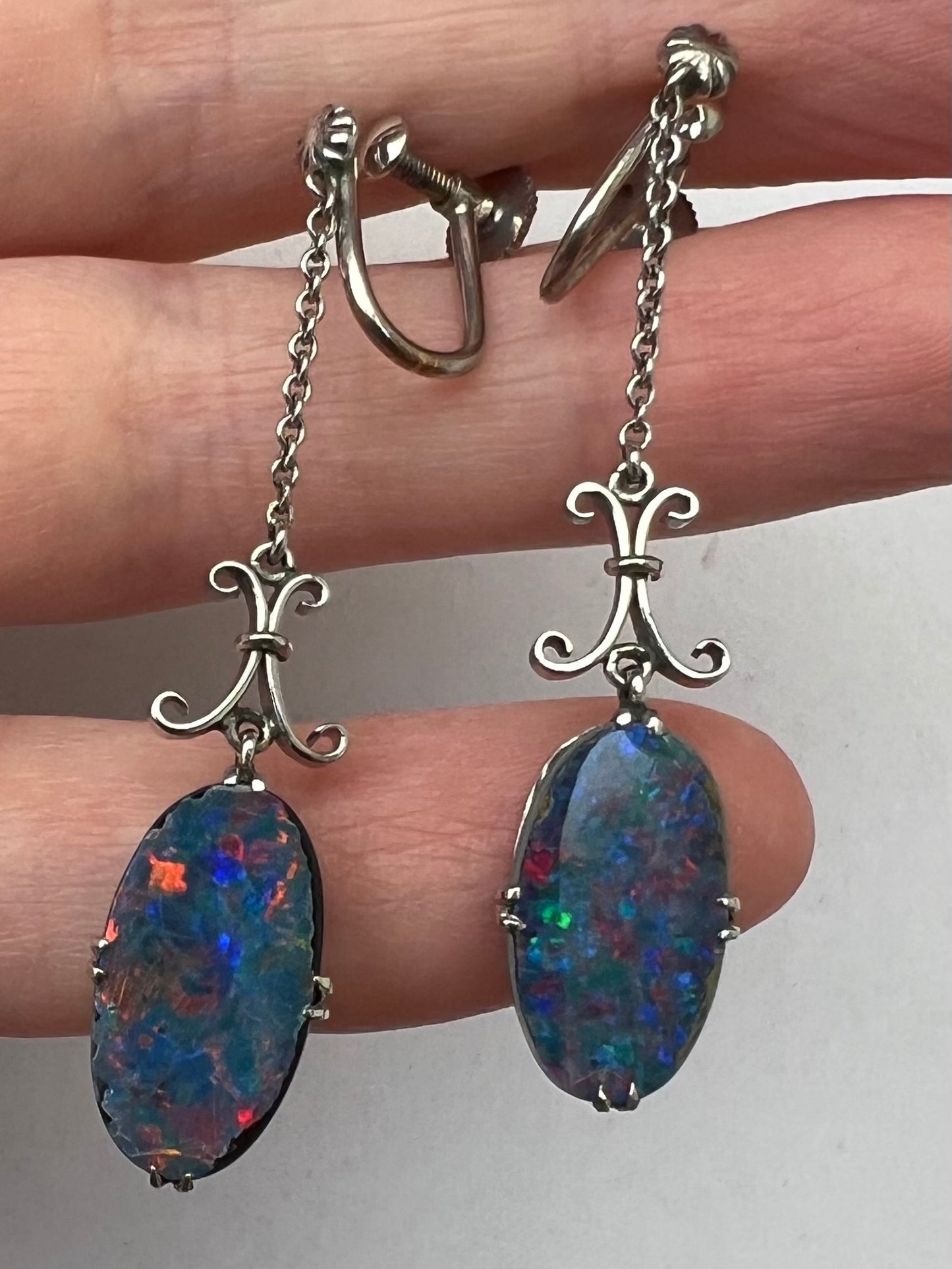 Elegant Early 20th Century Black Opal White Gold Drop Earrings