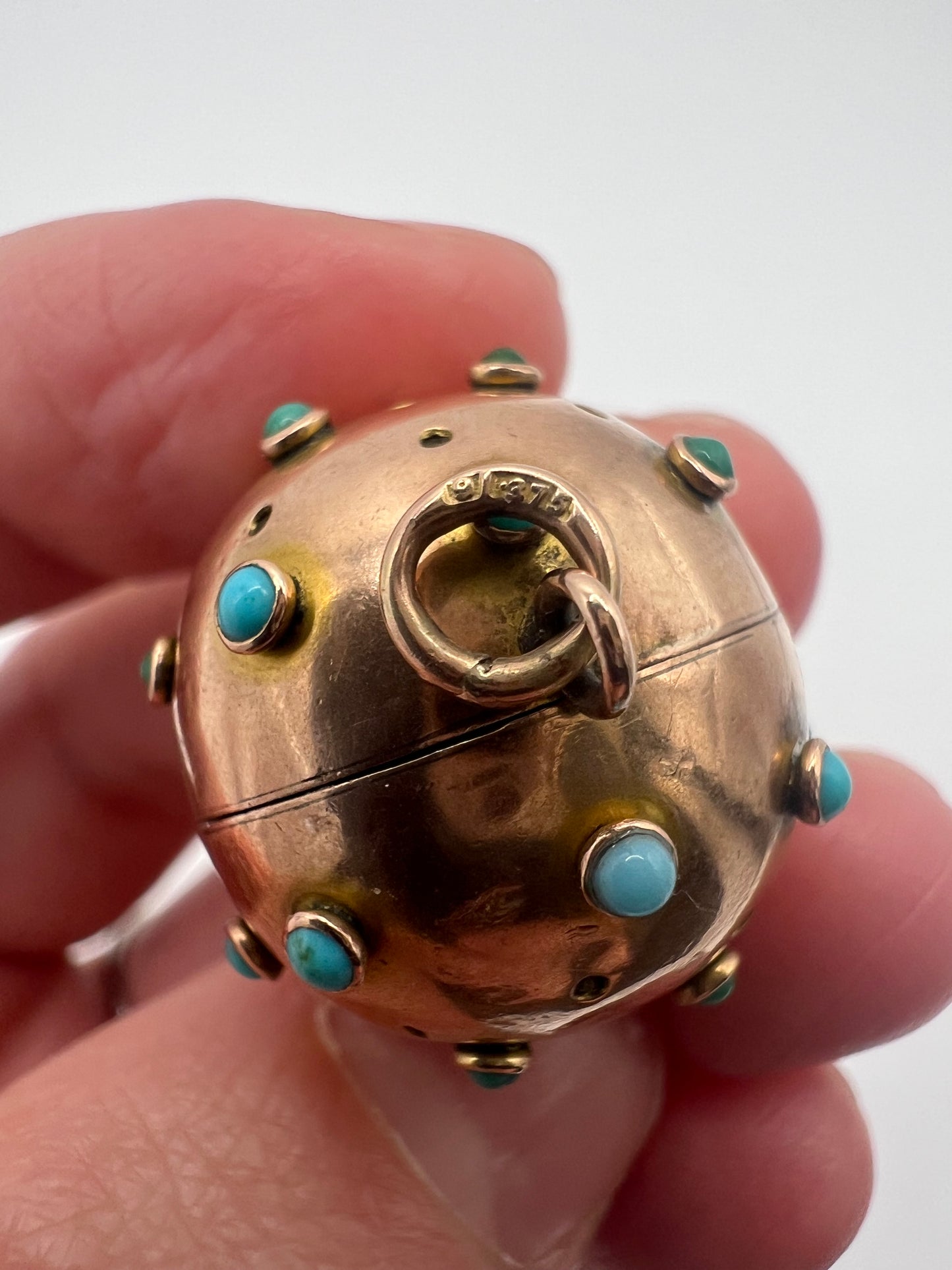 Antique Sputnik Gold Opening Vinaigrette Locket Pendant