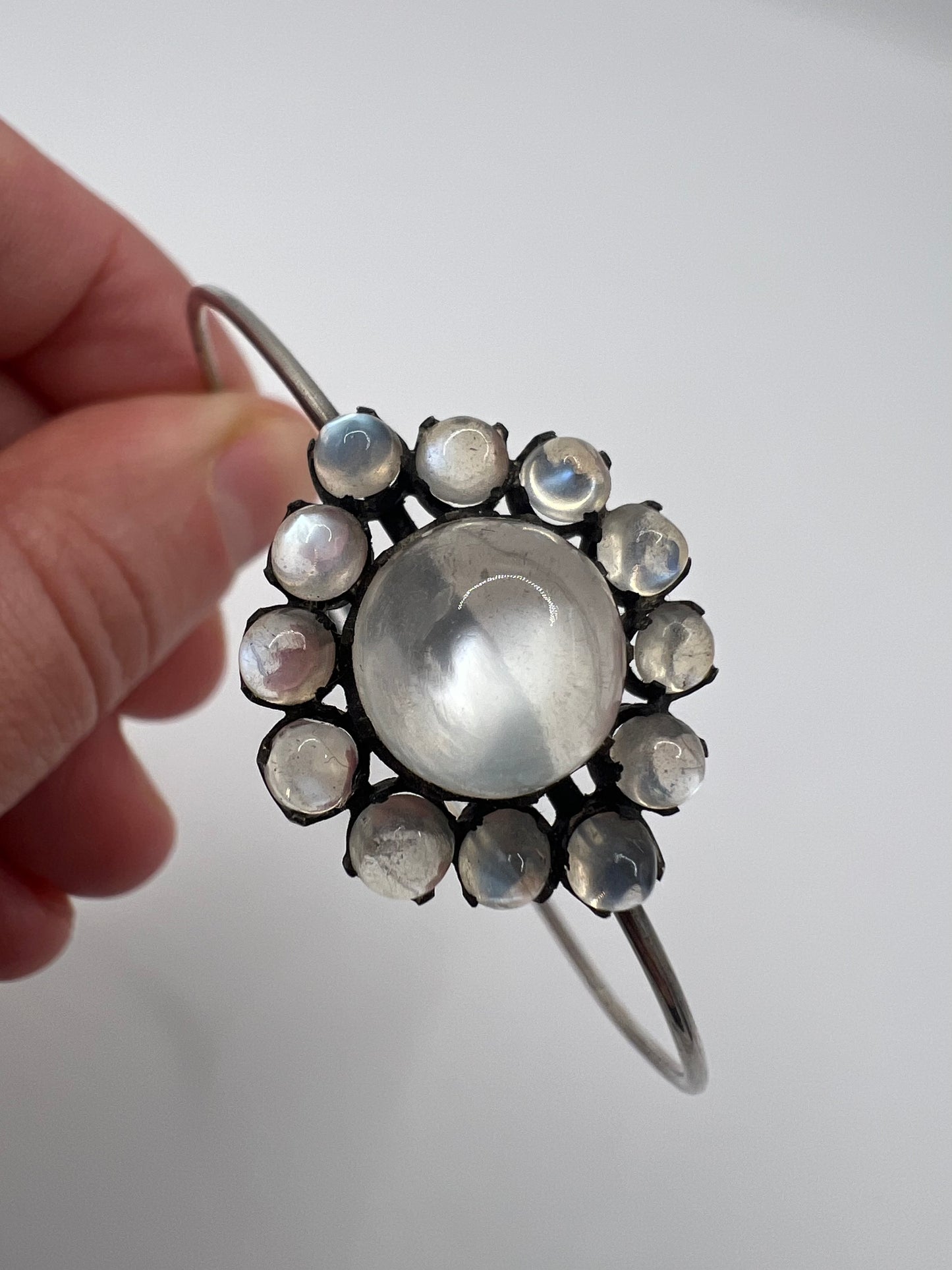 Arts And Crafts Simple Silver Moonstone Daisy Cluster Bangle
