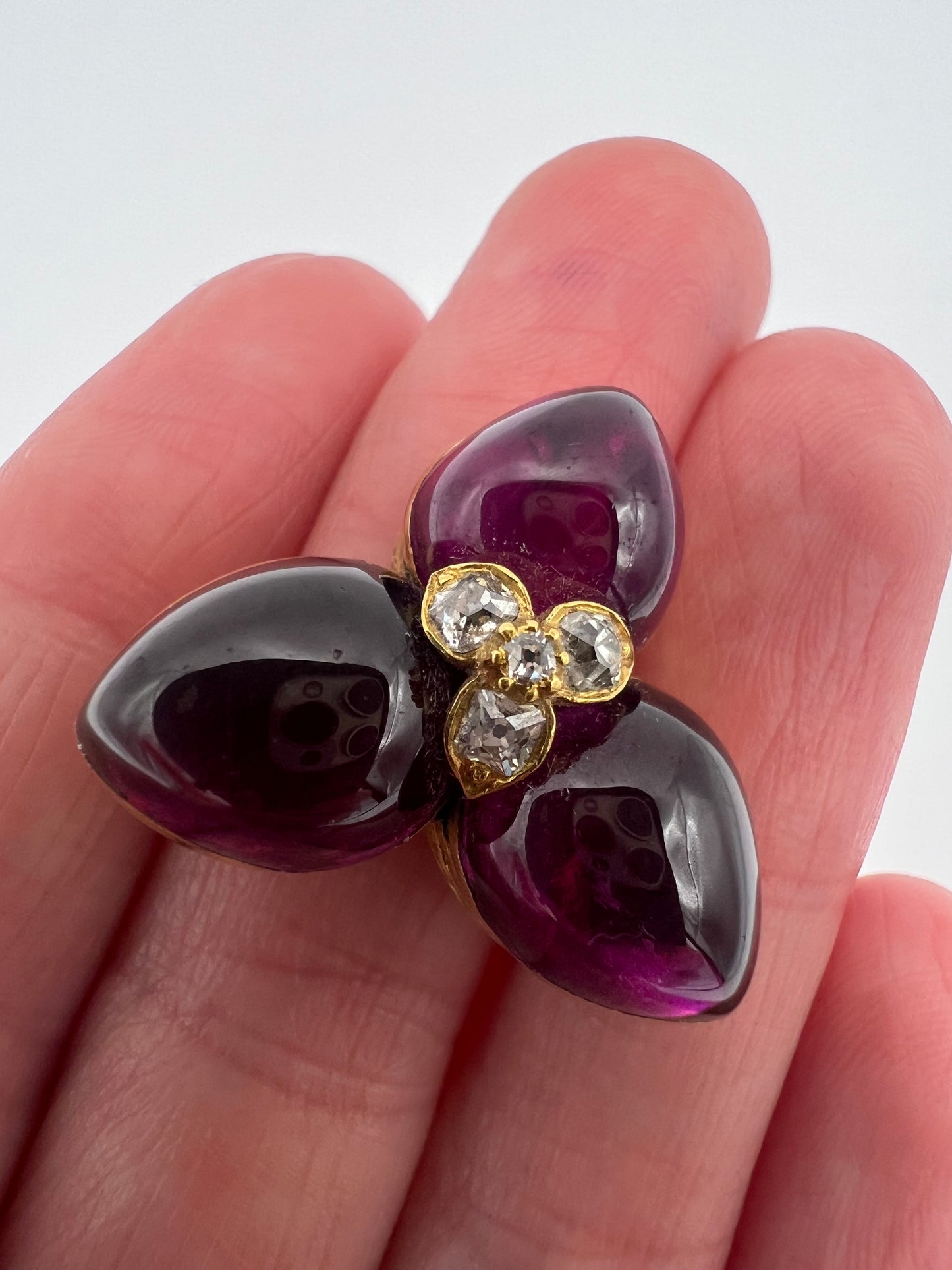 Almandine Garnet Diamond Gold Trefoil Brooch