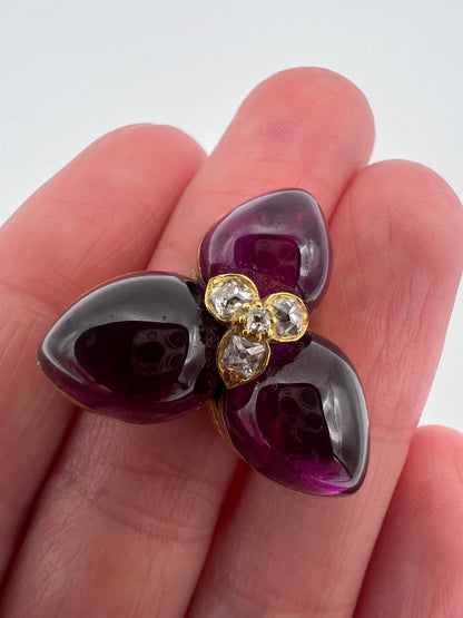 Almandine Garnet Diamond Gold Trefoil Brooch