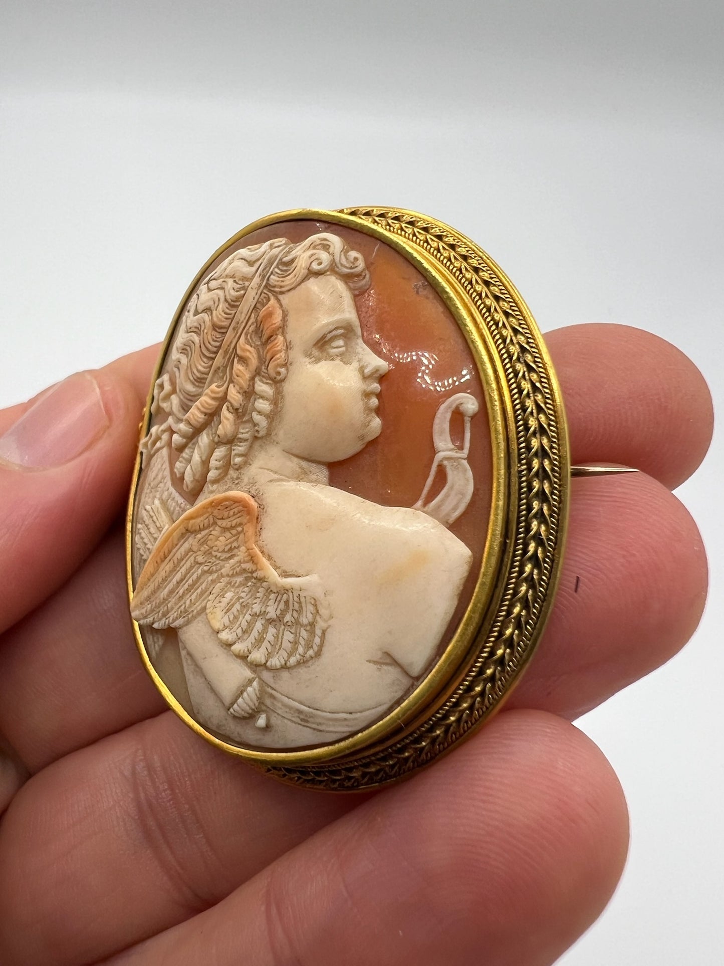 Victorian Cupid Cameo Brooch In 18ct Gold Frame