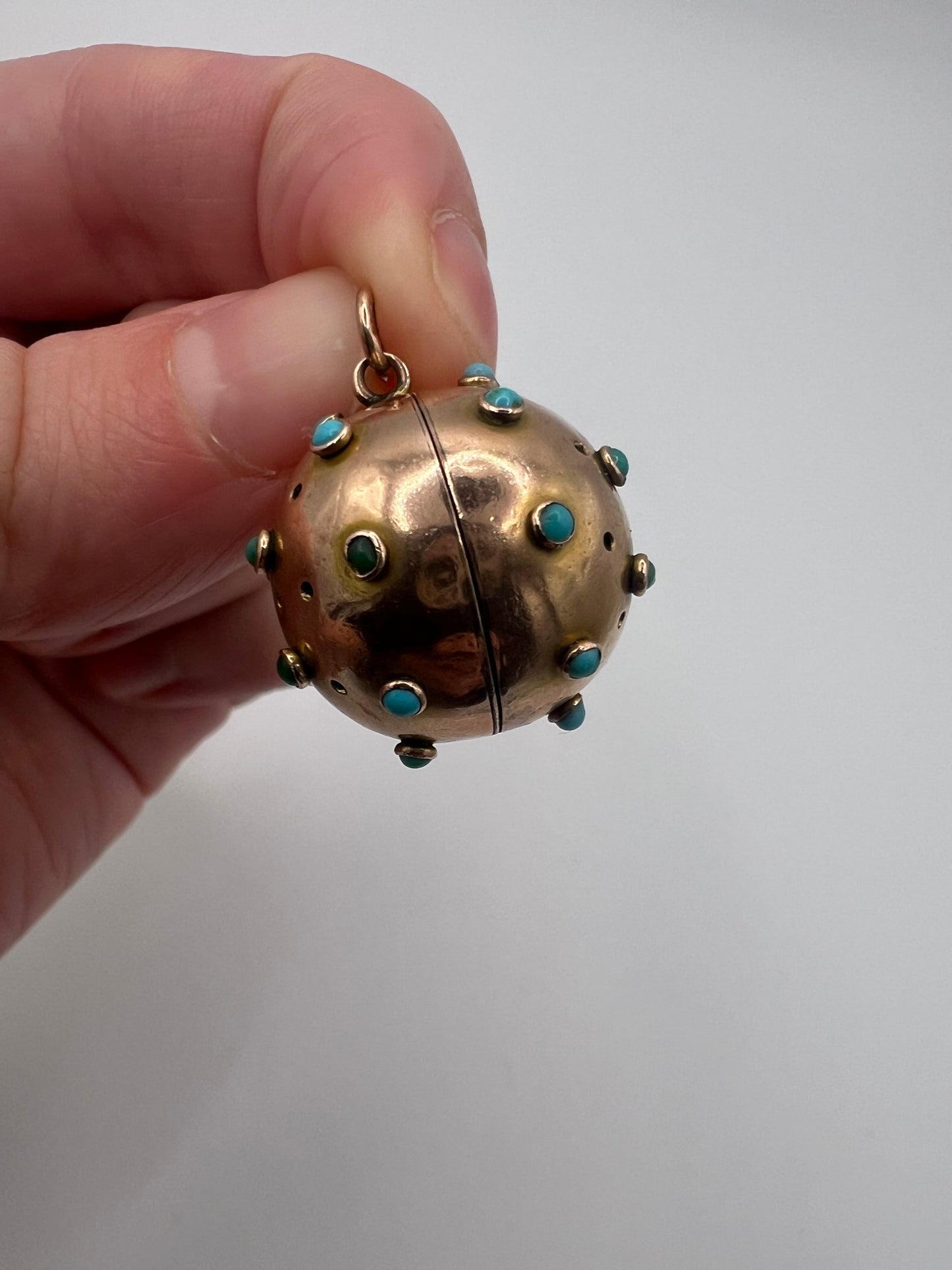 Antique Sputnik Gold Opening Vinaigrette Locket Pendant