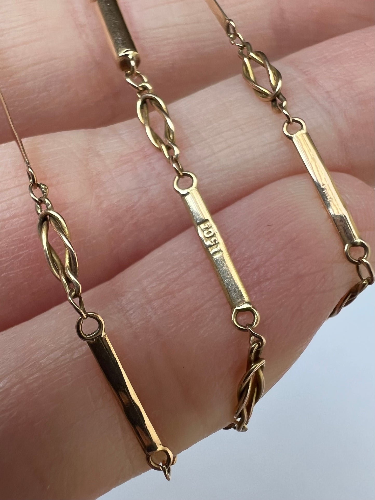 Delicate 15ct Gold Fancy Link Knot And Bar Neck Chain