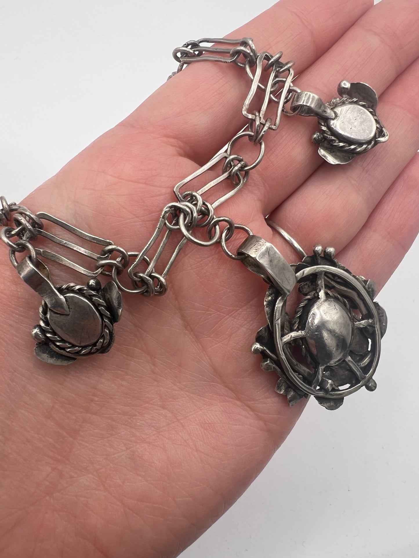 Arts & Crafts Citrine Silver Flower Necklace