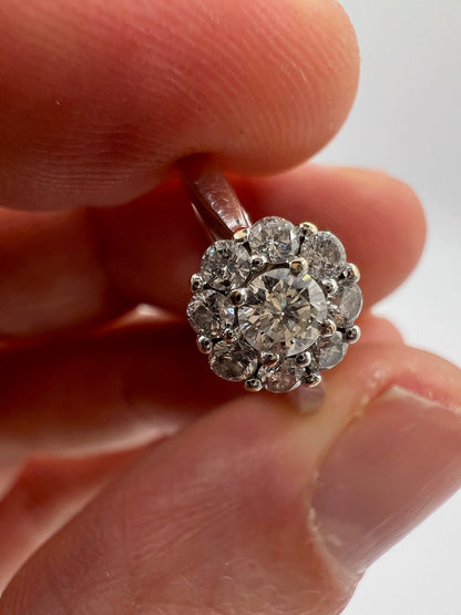 Vintage 18ct White Gold Diamond Daisy Ring