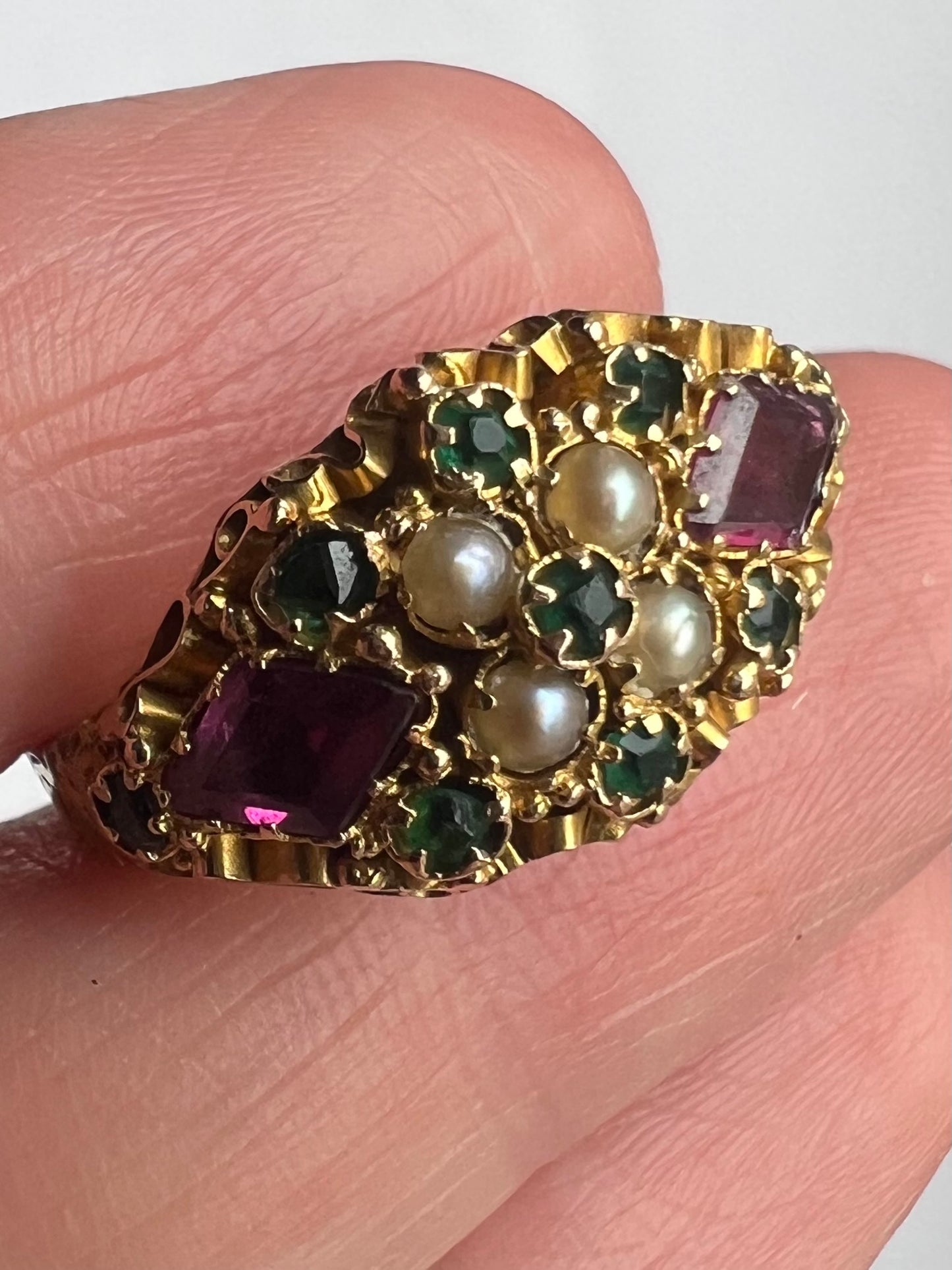 Antique 15ct Gold Pink Green Garnet Pearl Engraved Ring