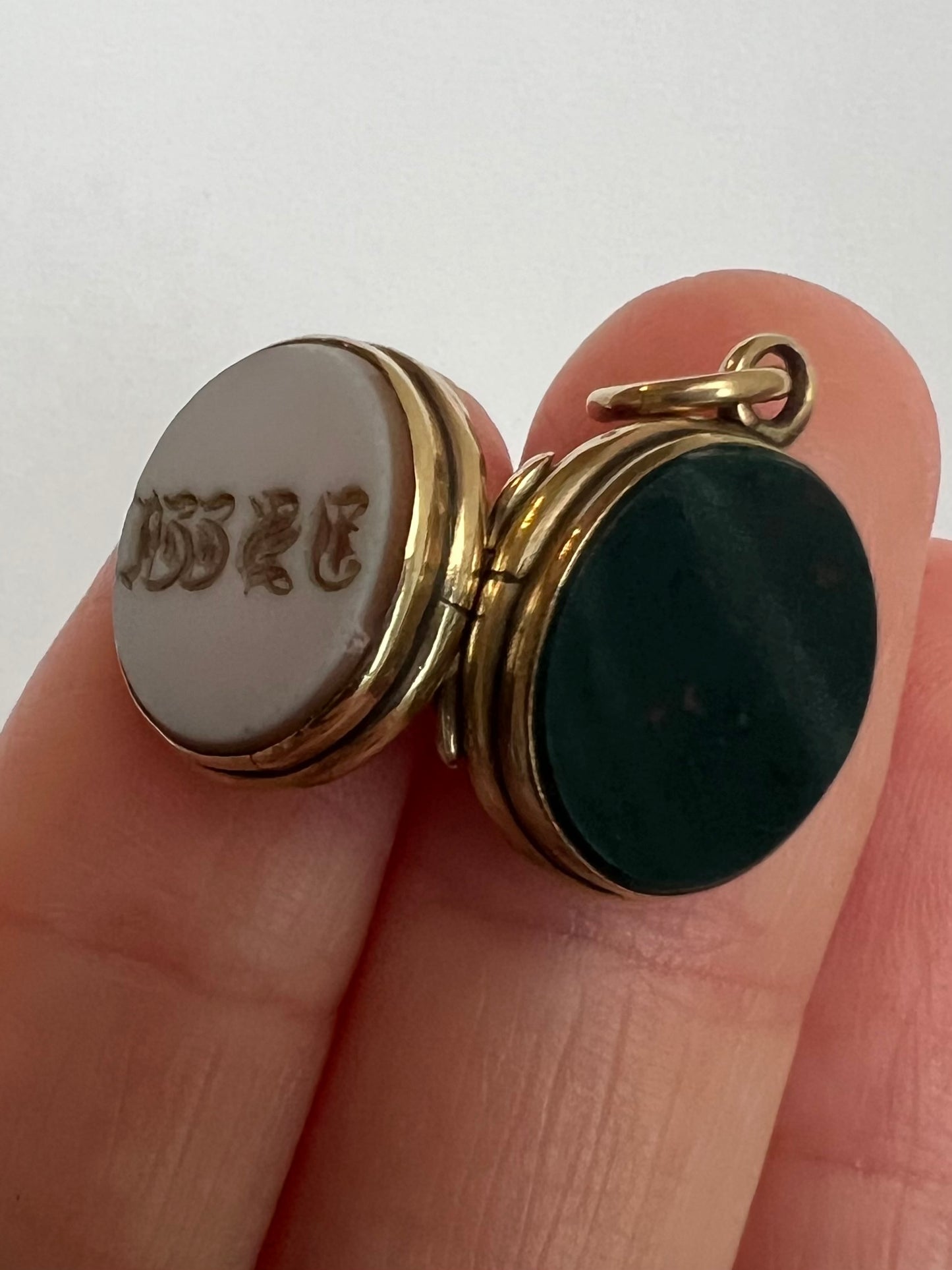 Small But Perfectly Formed Gold Bloodstone Intaglio Seal Locket