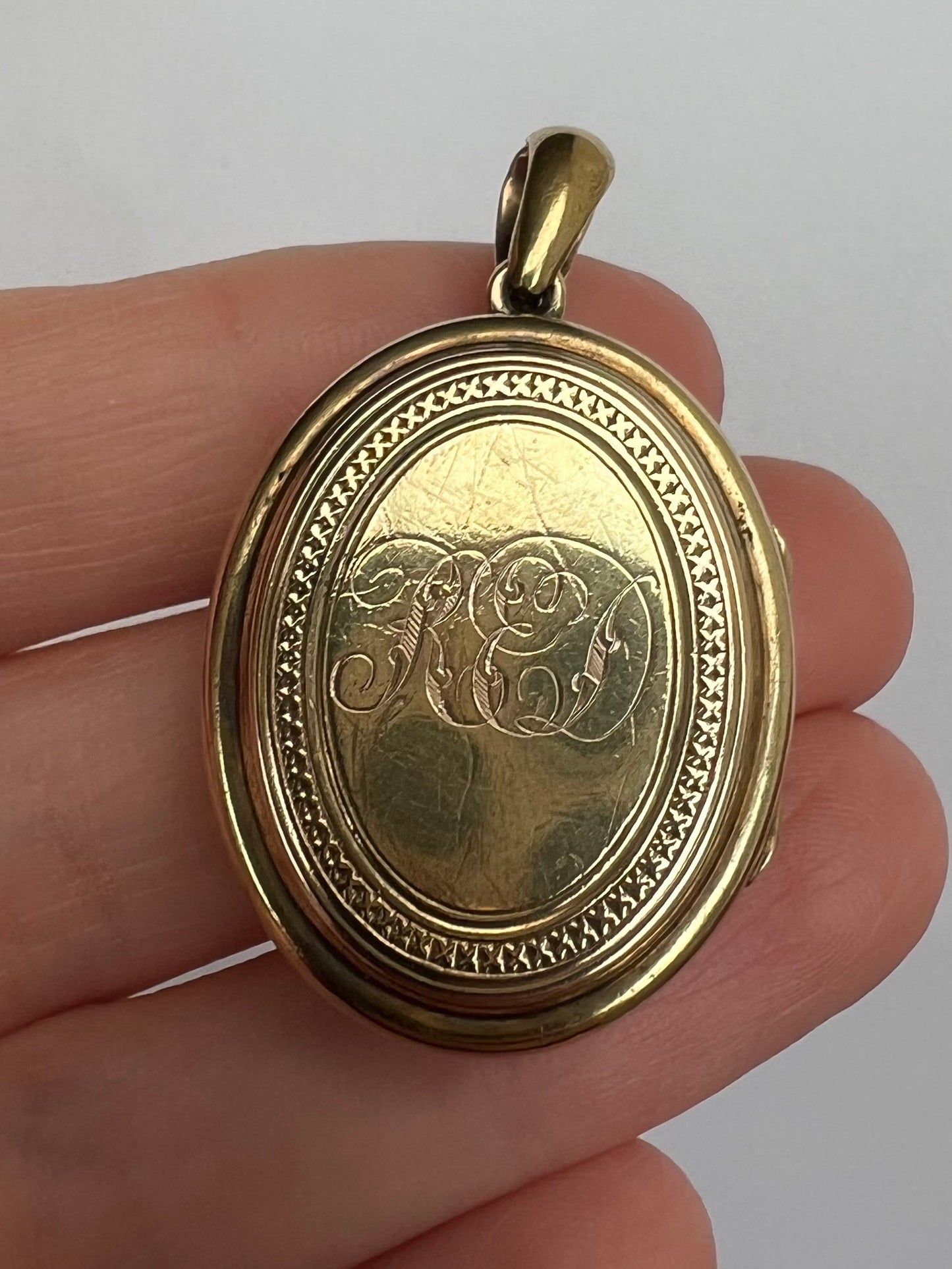 15ct Gold Heart-breaking Memorial Locket Remembering 2 Children