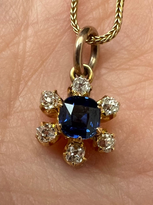 Inc Chain - Finest Quality Tiny 22ct Gold Sapphire Diamond Flower Pendant & 9ct Chain