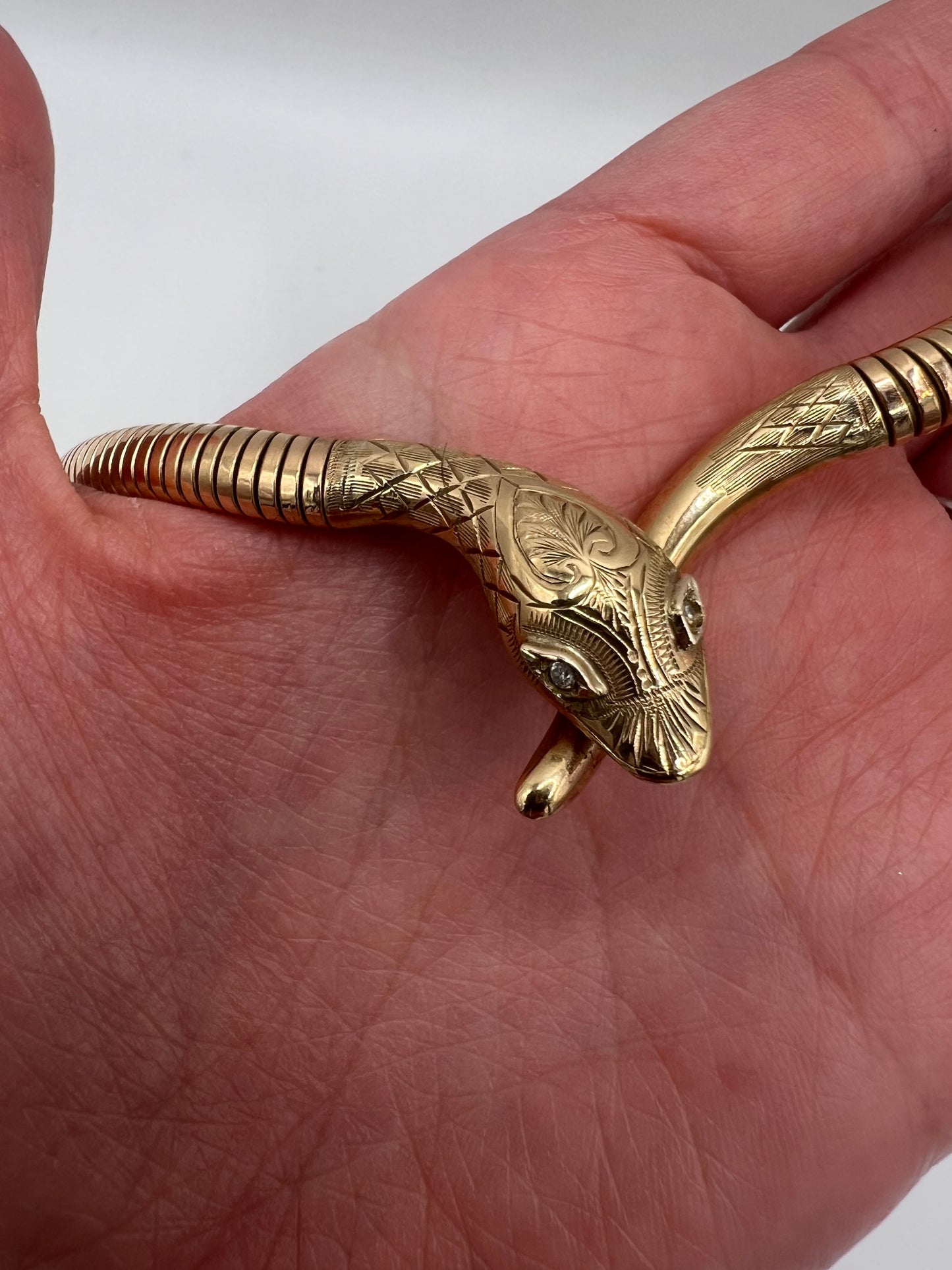 Diamond Eye Gold Turbogas Snake Collar