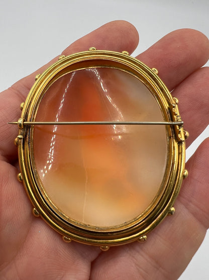 Large 15ct Gold Antique Shell Cameo Brooch