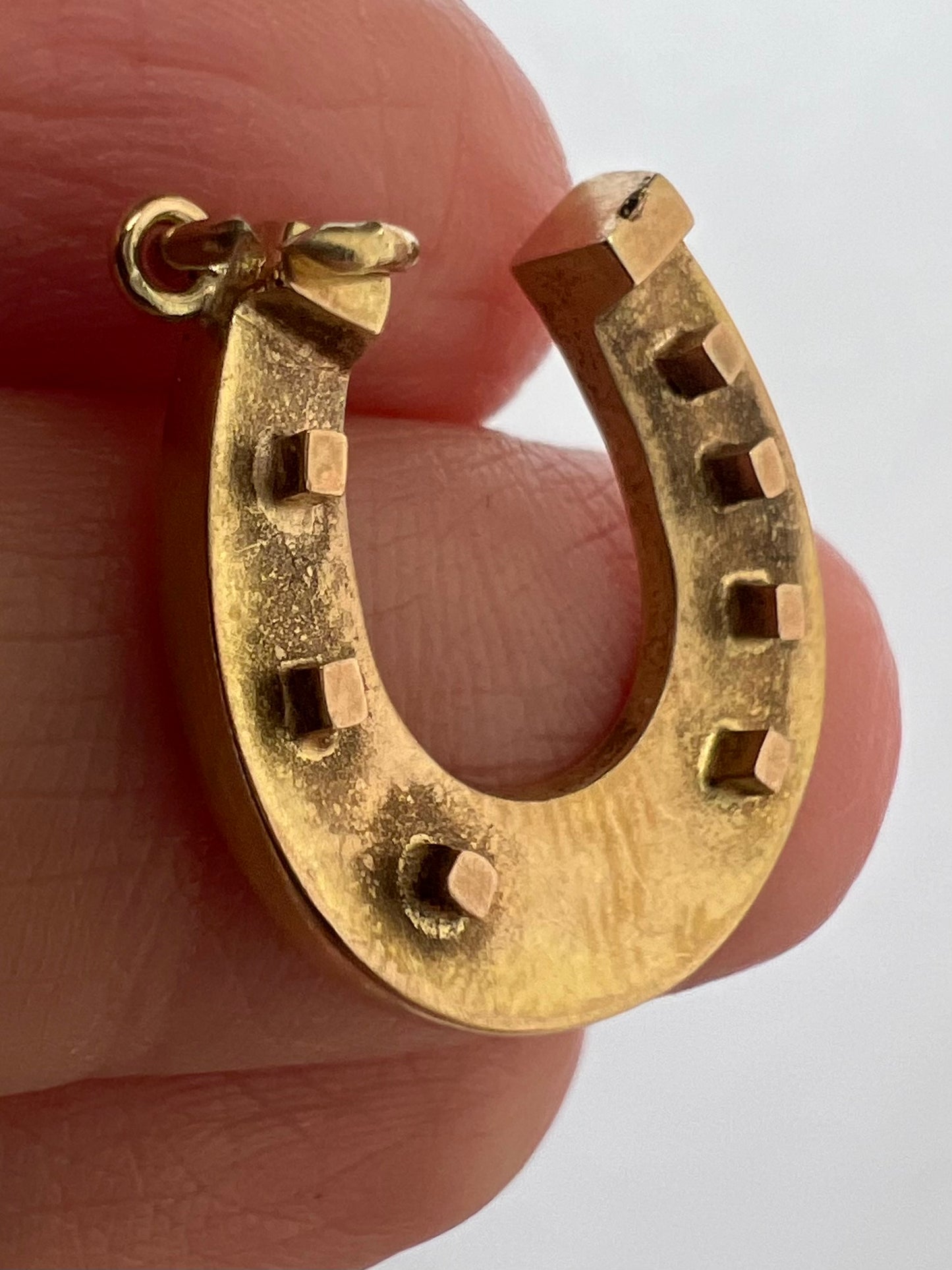 Lucky 15ct Gold Horseshoe Lucky Charm Pendant
