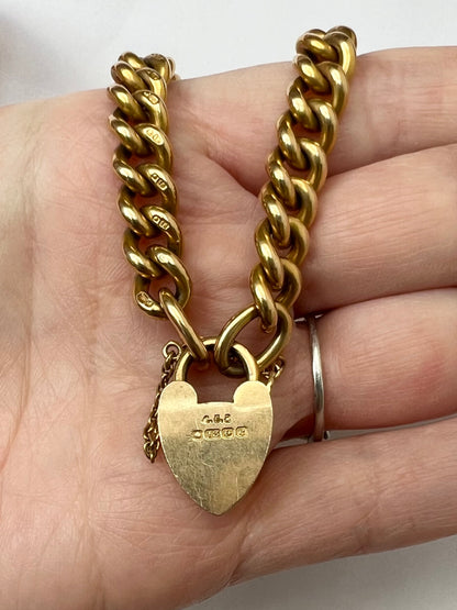 1902 - Best Of its Type - 48.6g 18ct Solid Gold Curb Link Bracelet & Heart Padlock