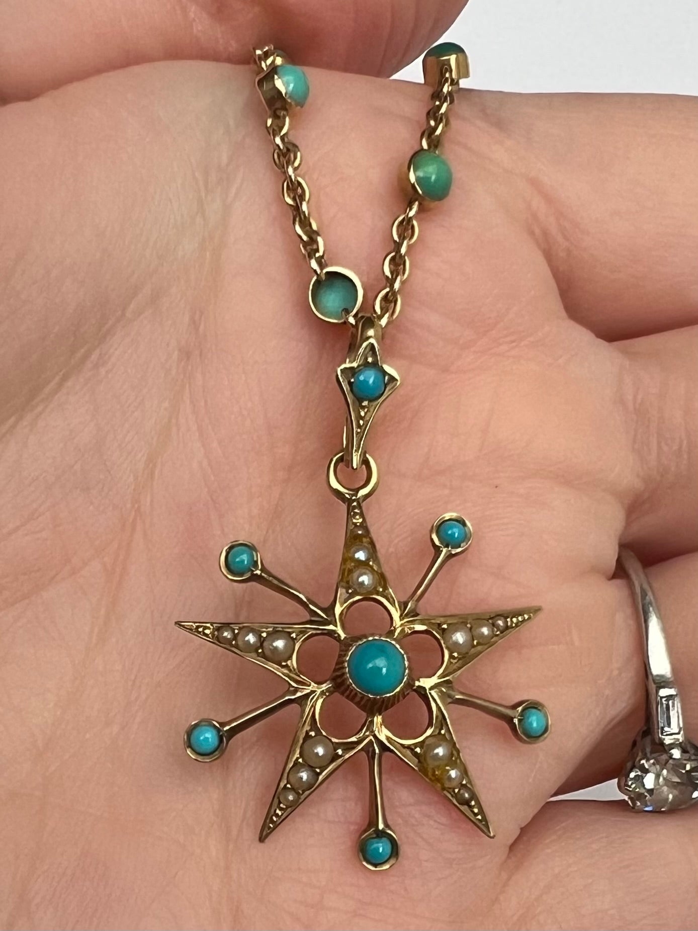 15ct Gold Fancy Turquoise Chain and Turquoise Pearl Star Pendant