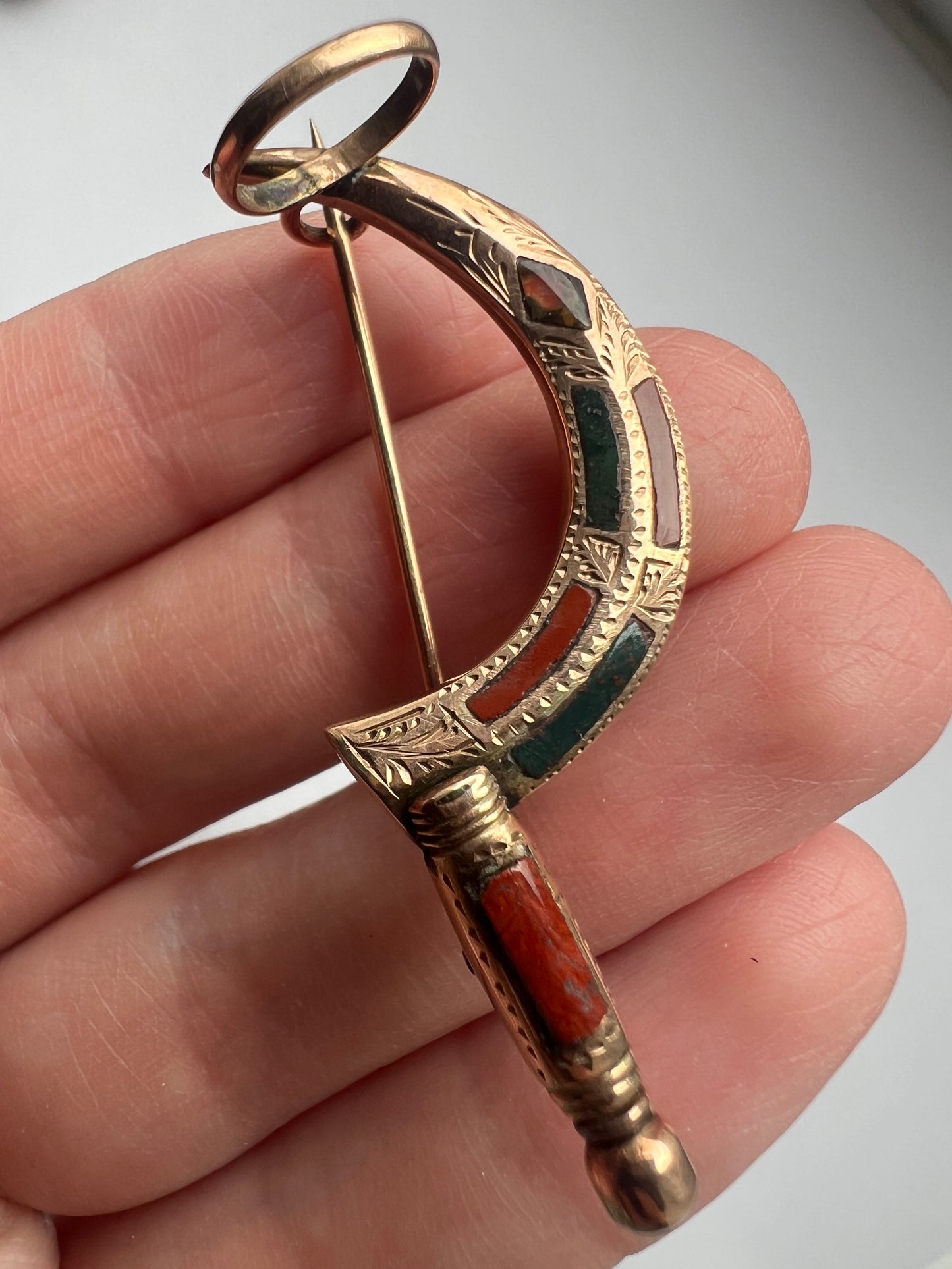Scottish Wedding Gents Posy Holder R.L Christie Edinburgh Rare Gold Scimitar Pebble Jewellery Brooch