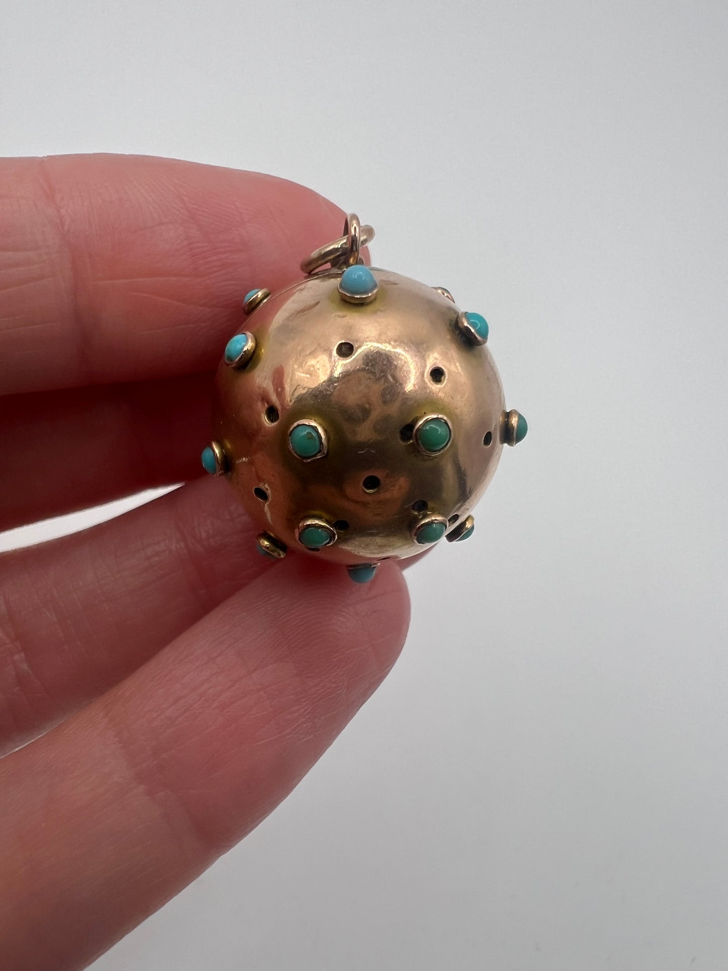 Antique Sputnik Gold Opening Vinaigrette Locket Pendant