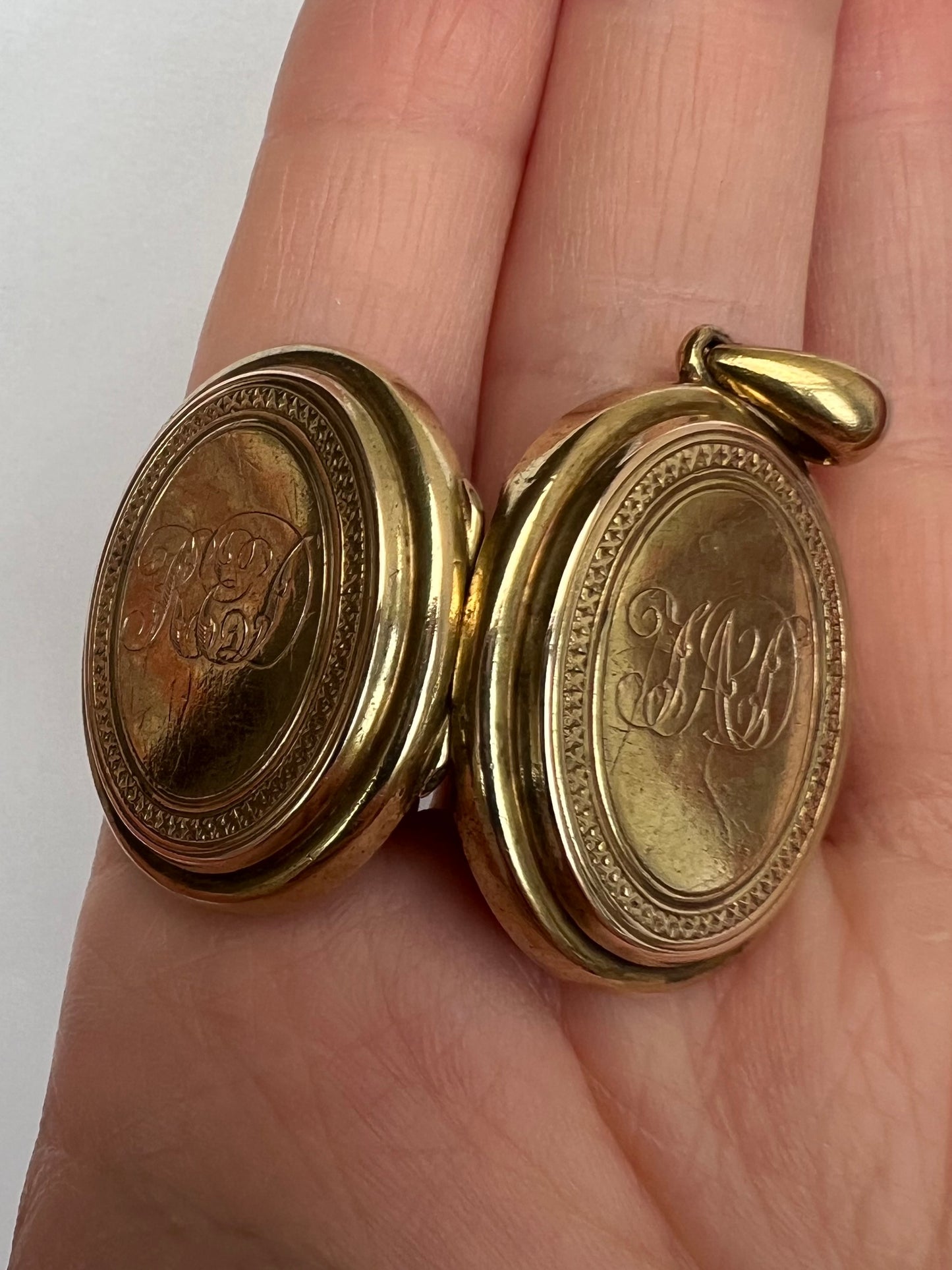 15ct Gold Heart-breaking Memorial Locket Remembering 2 Children