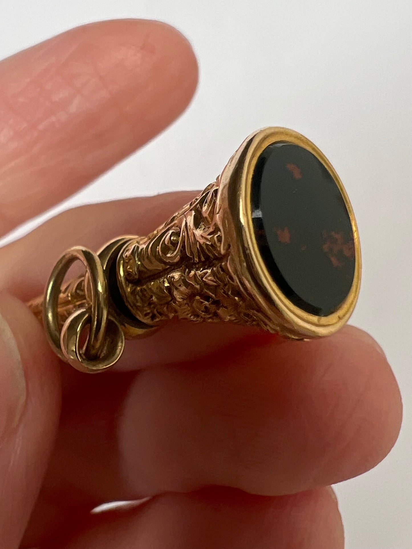 15ct Gold Victorian Bloodstone Watch Key Fob Seal Pendant